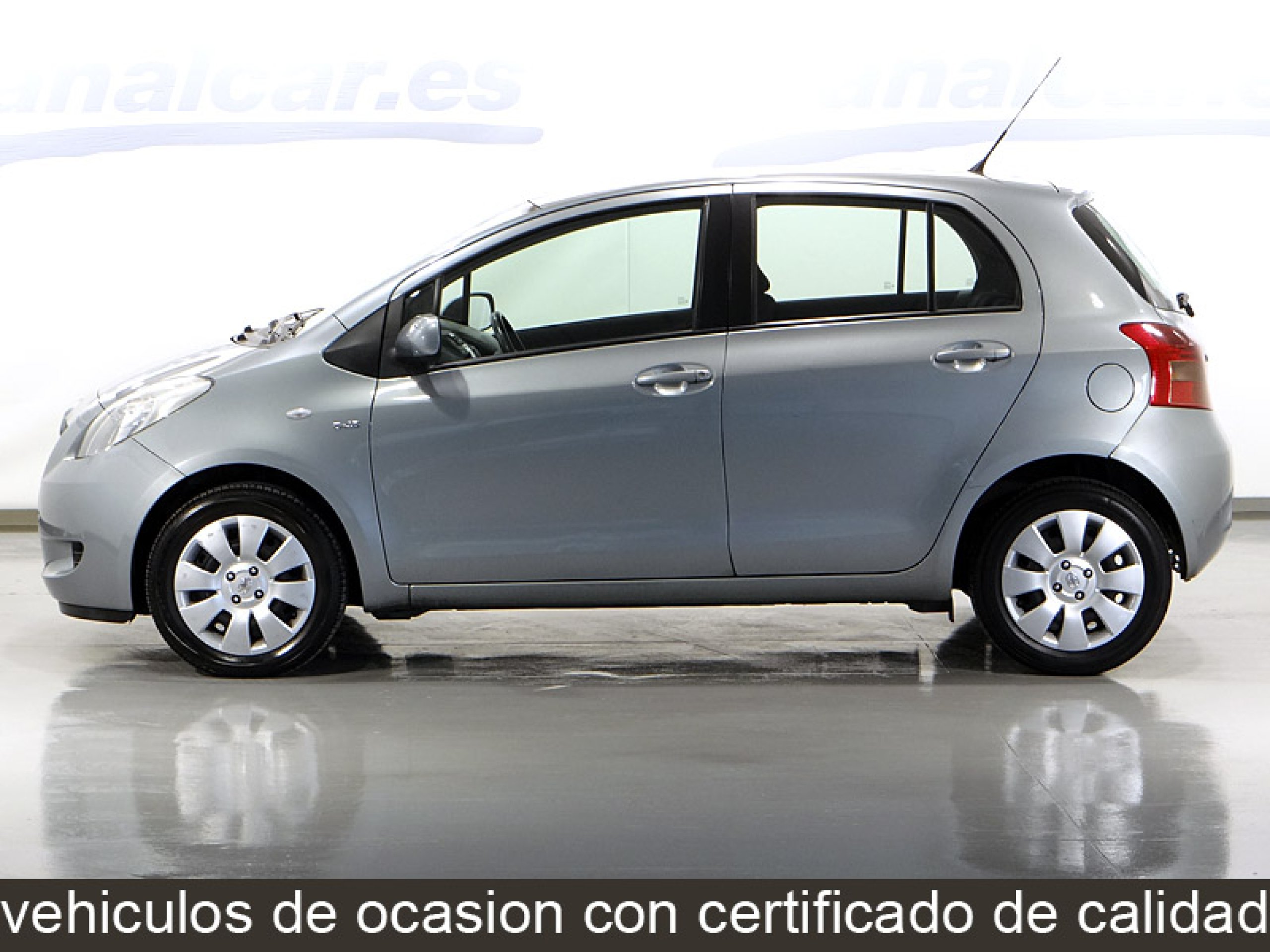 Foto Toyota Yaris 12