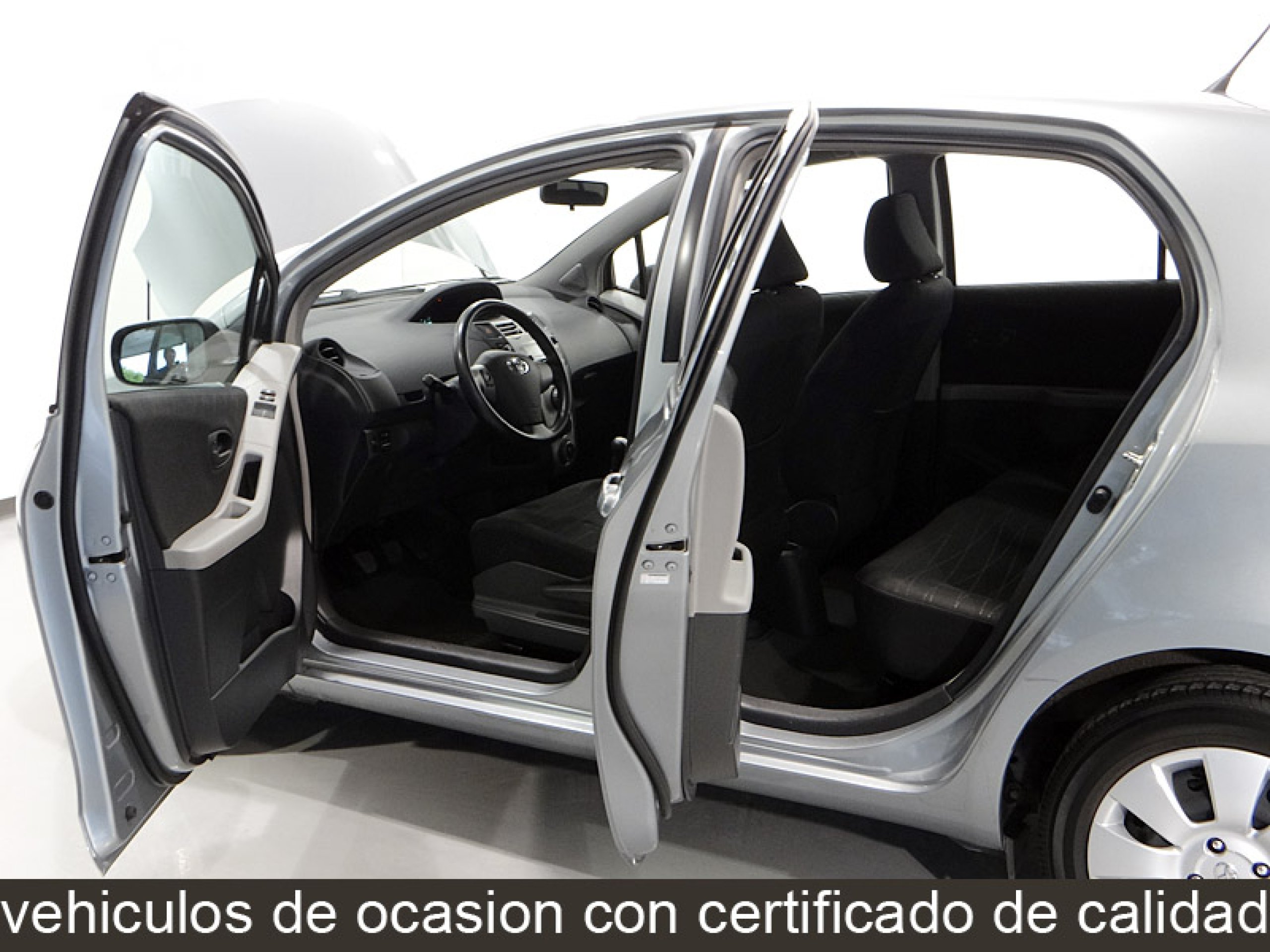 Foto Toyota Yaris 14
