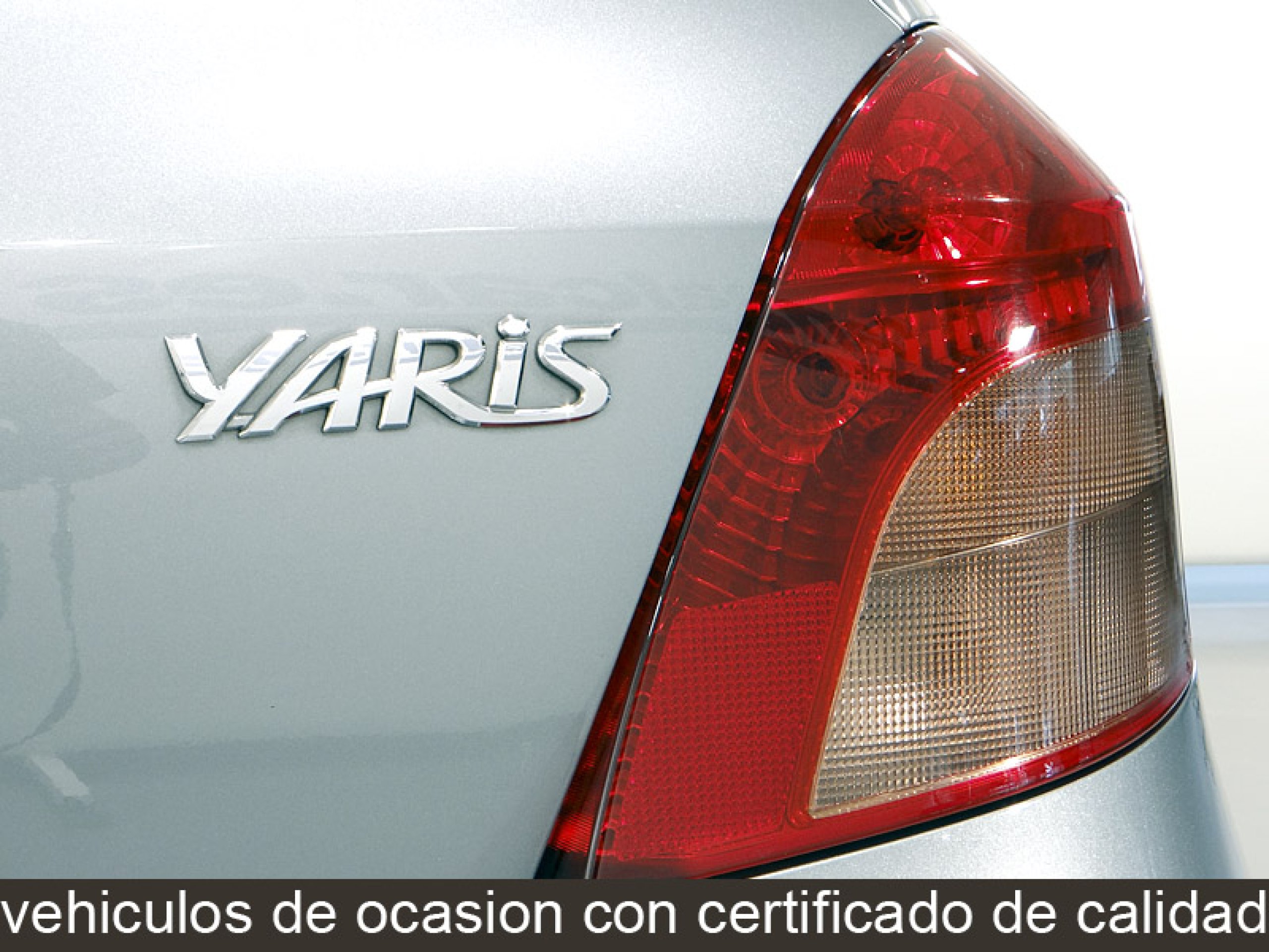 Foto Toyota Yaris 18