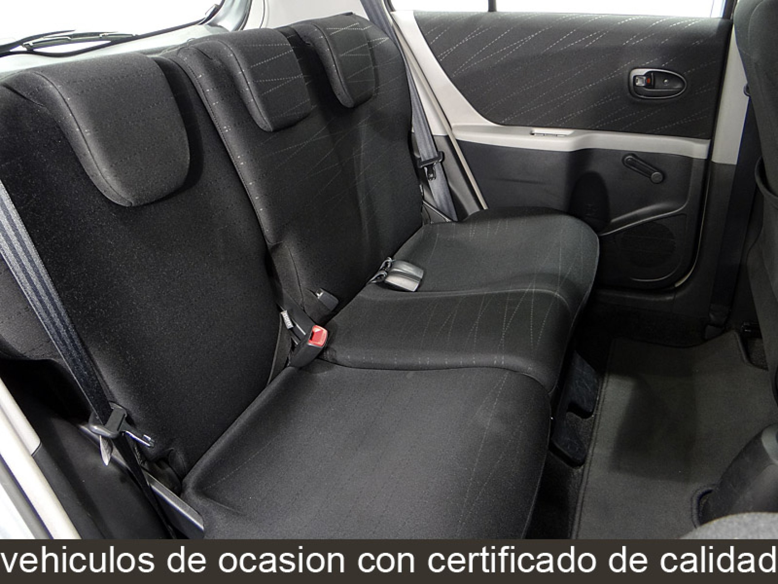 Foto Toyota Yaris 24