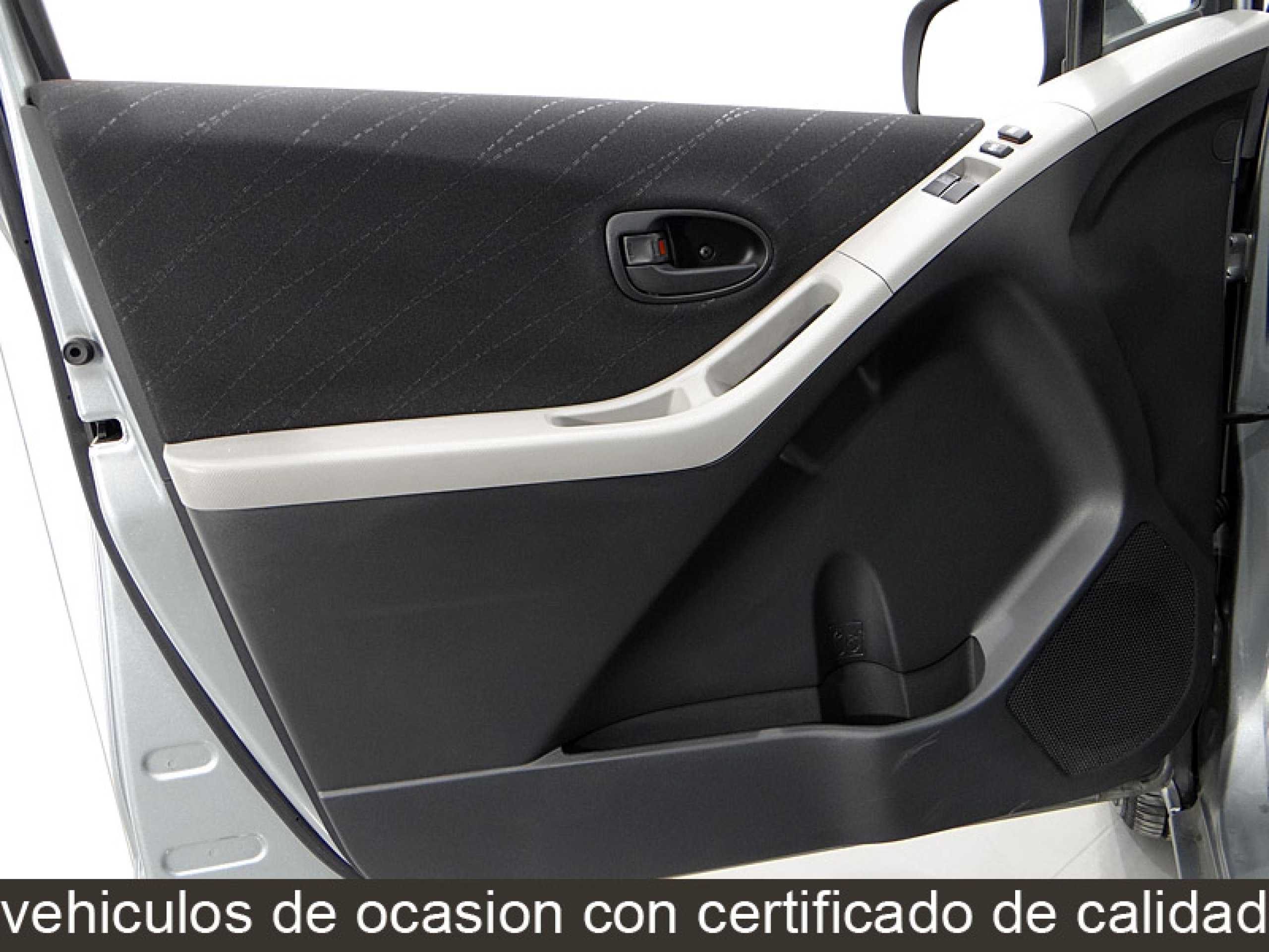 Foto Toyota Yaris 25