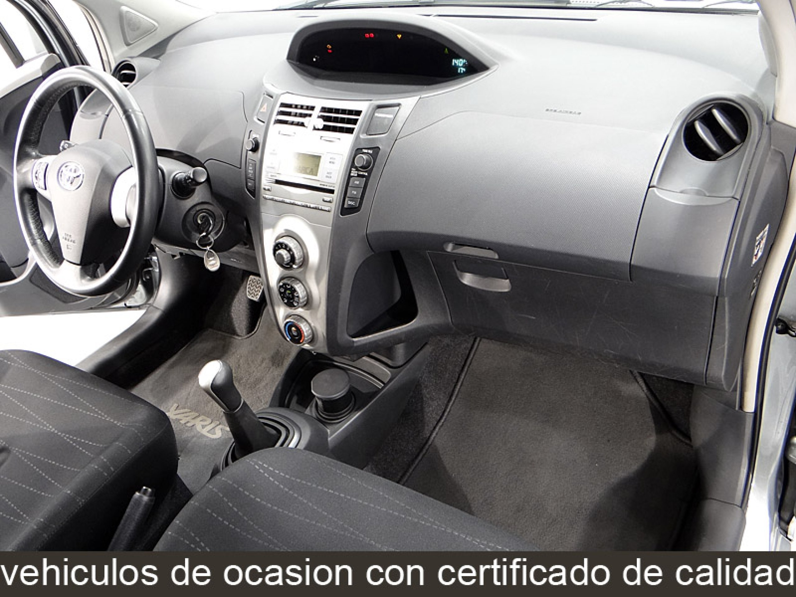 Foto Toyota Yaris 28