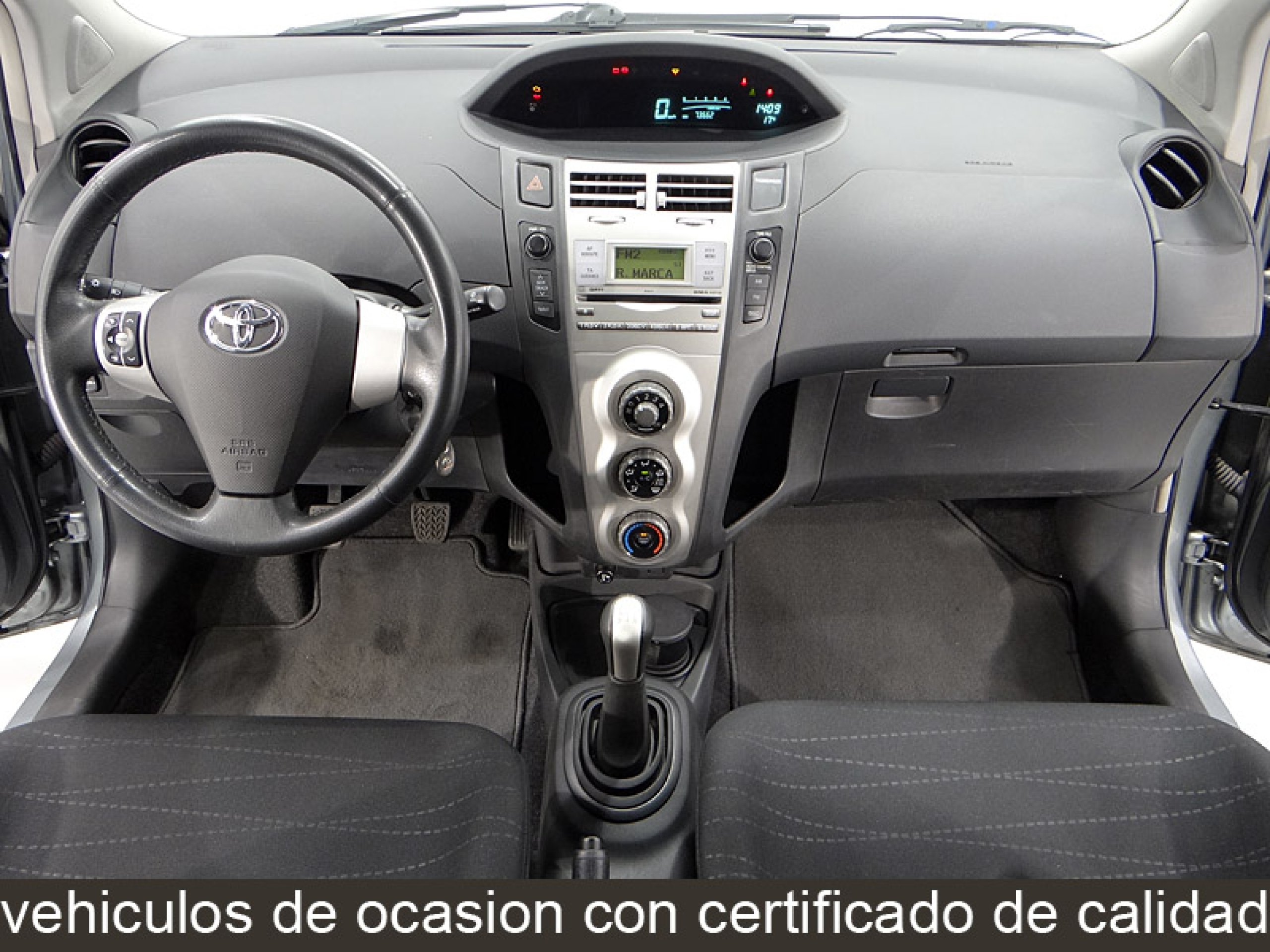 Foto Toyota Yaris 29