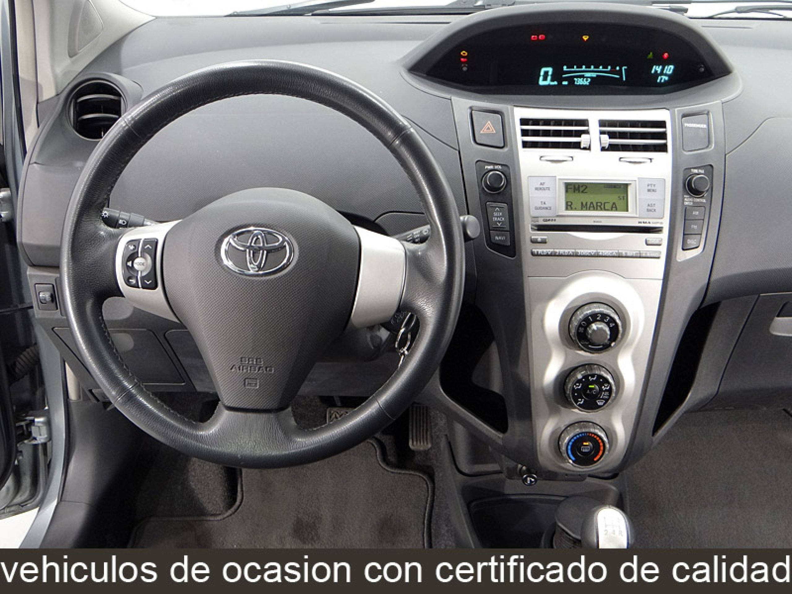 Foto Toyota Yaris 30