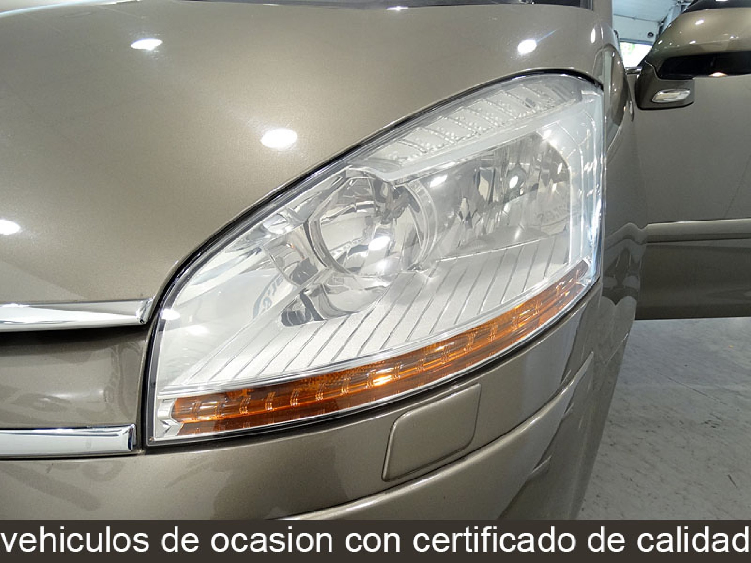 Foto Citroen Grand C4 Picasso 12 Foto Citroen Grand C4 Picasso 12