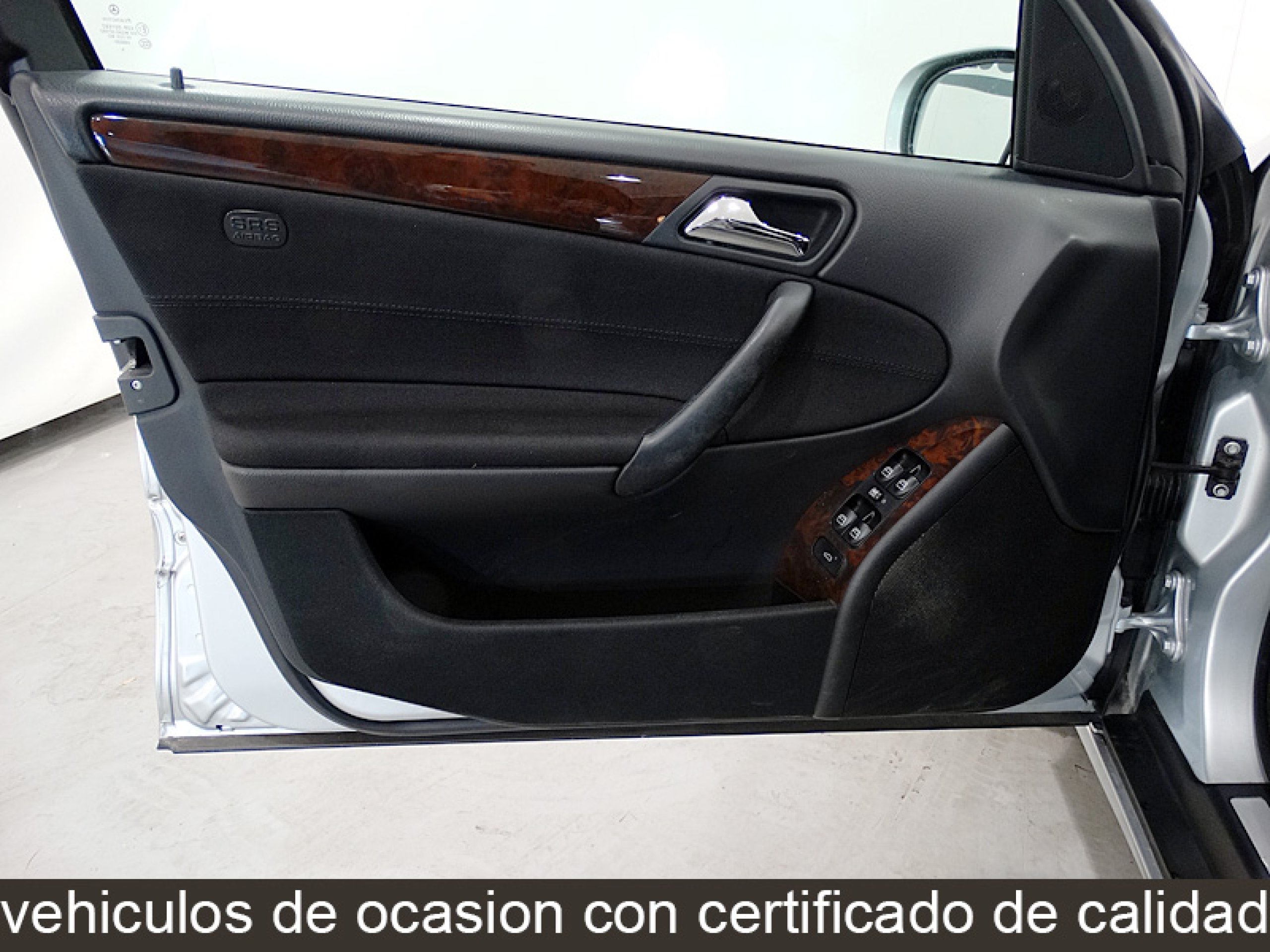 Foto Mercedes-Benz C 220 24