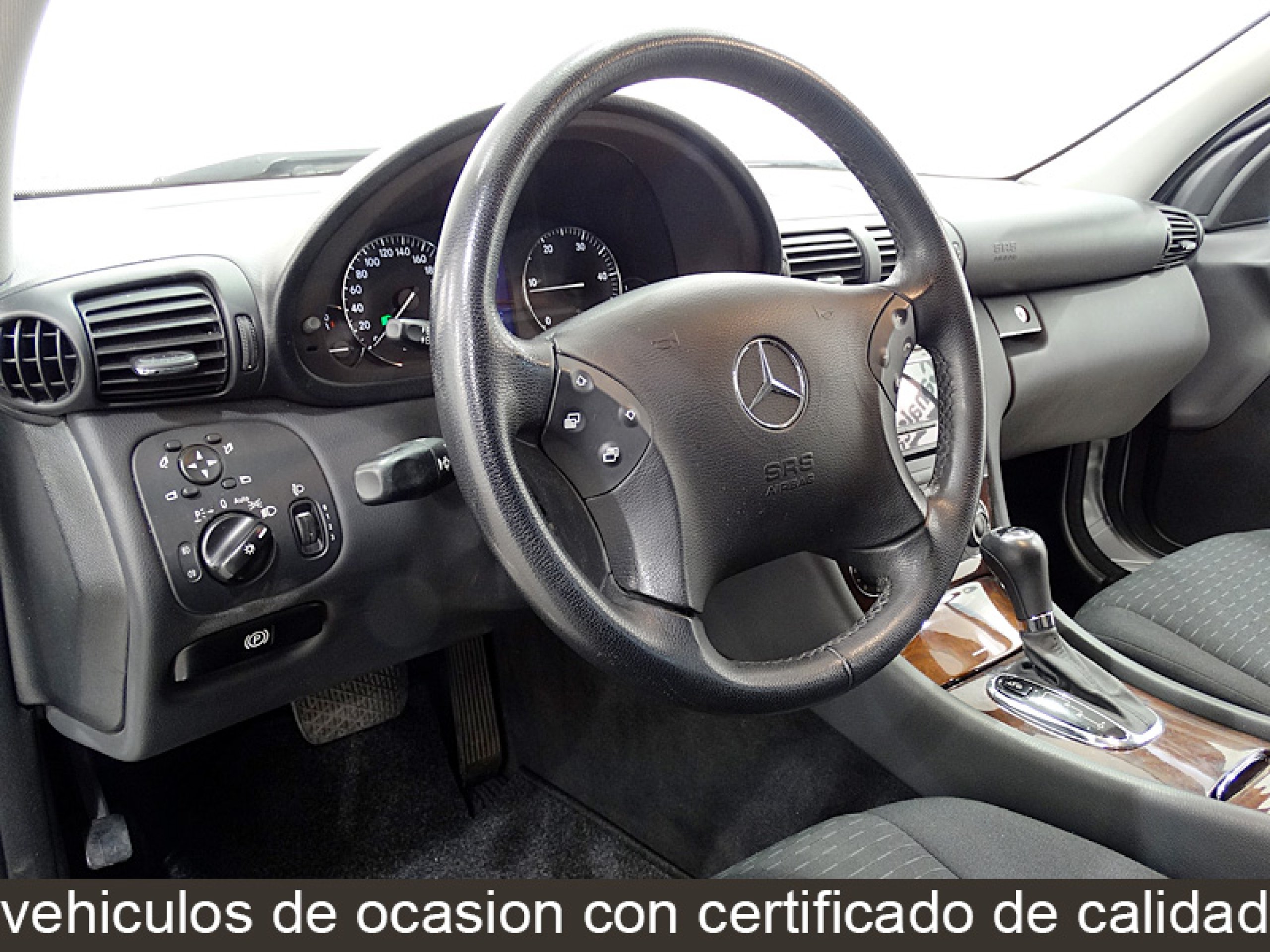 Foto Mercedes-Benz C 220 25