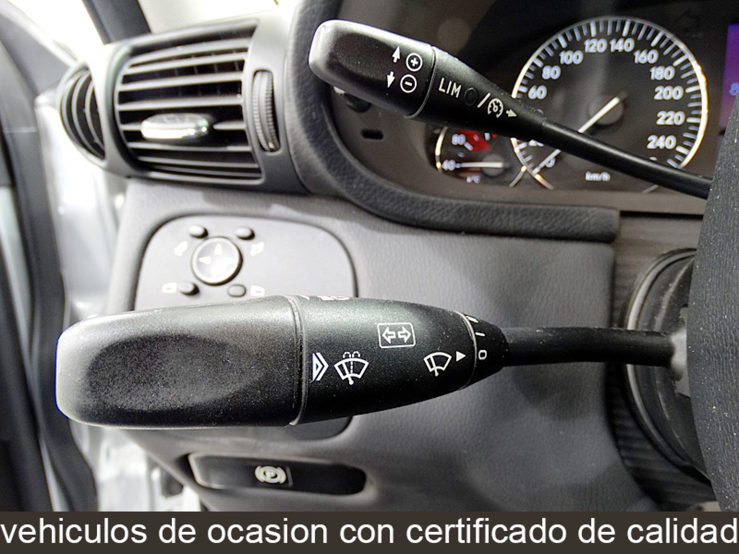 Foto Mercedes-Benz C 220 36