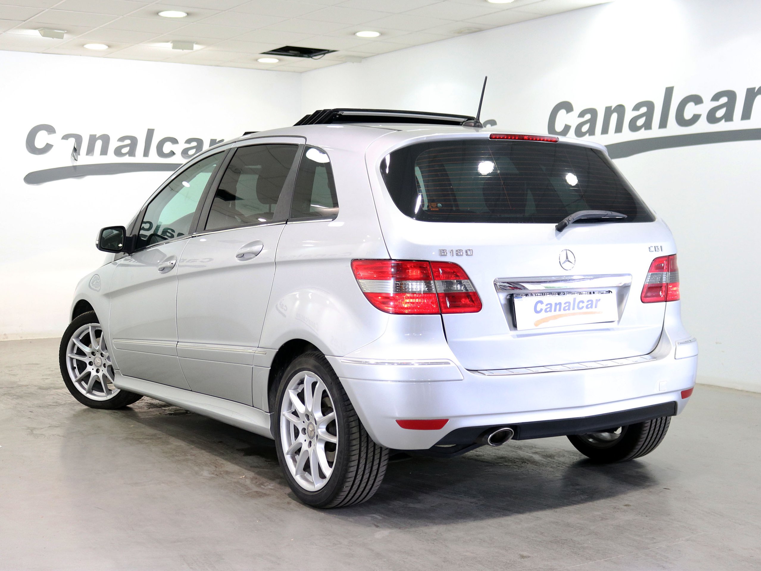 Foto Mercedes-Benz B 180 7