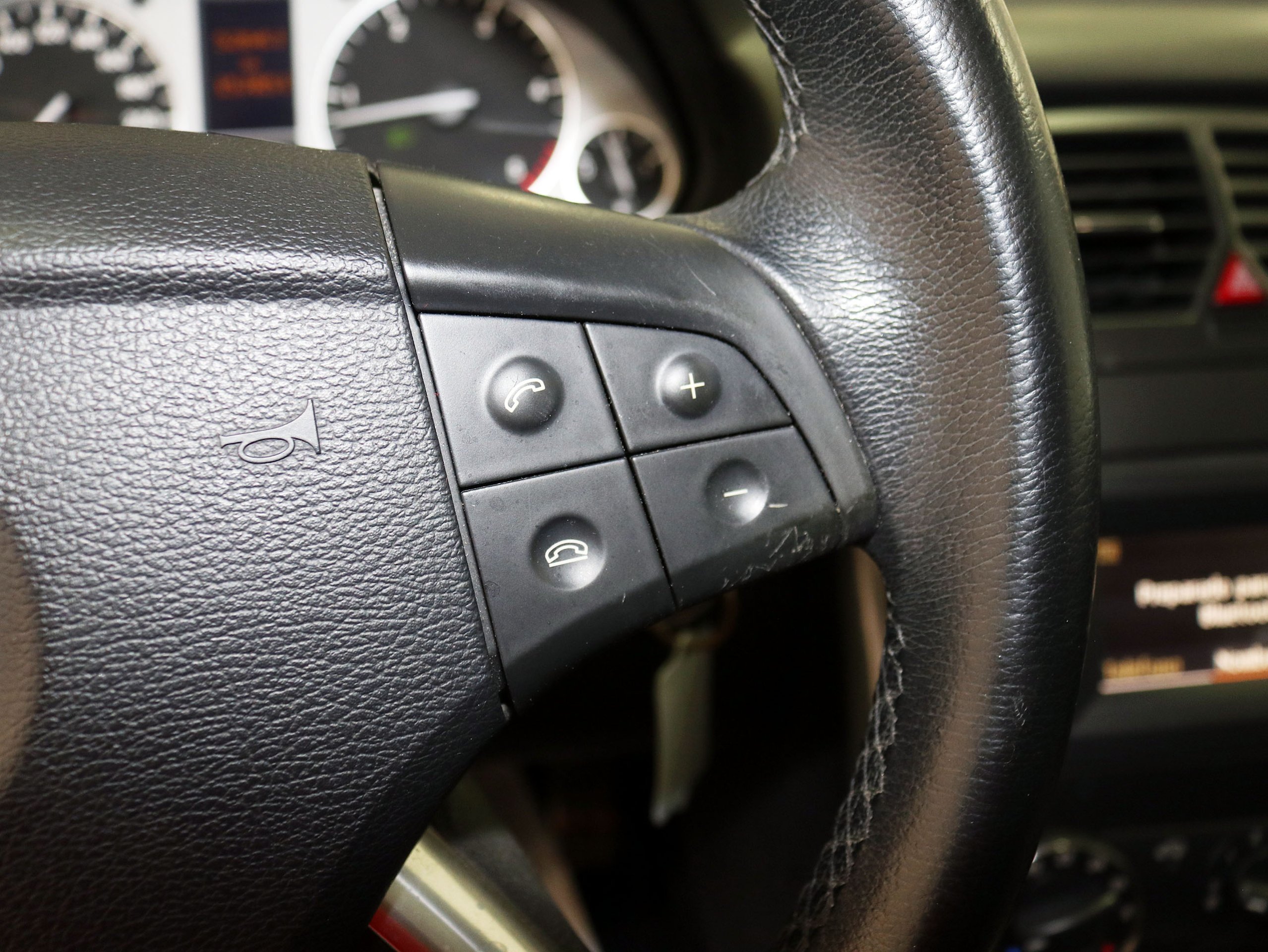 Foto Mercedes-Benz B 180 26