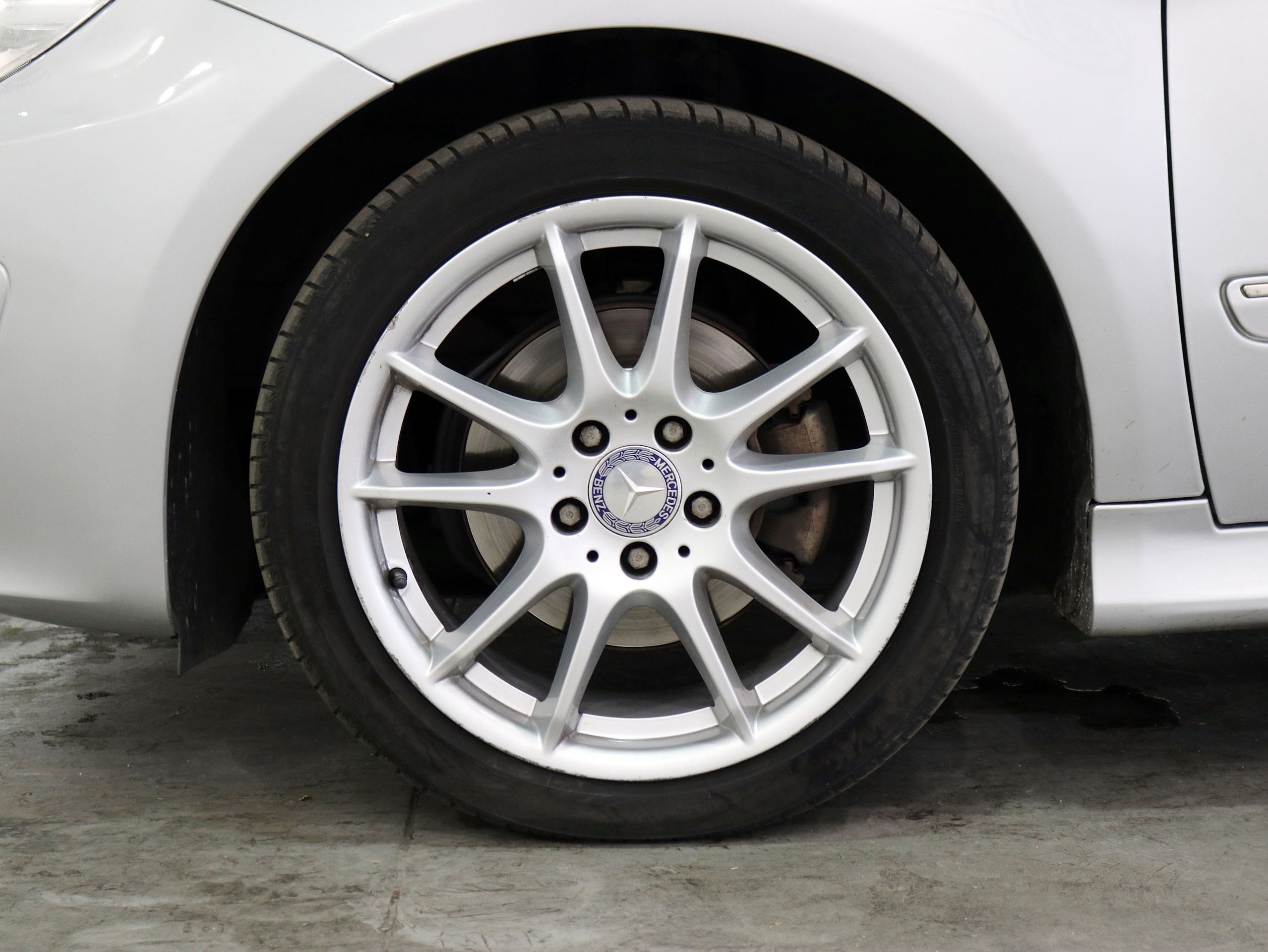 Foto Mercedes-Benz B 180 28