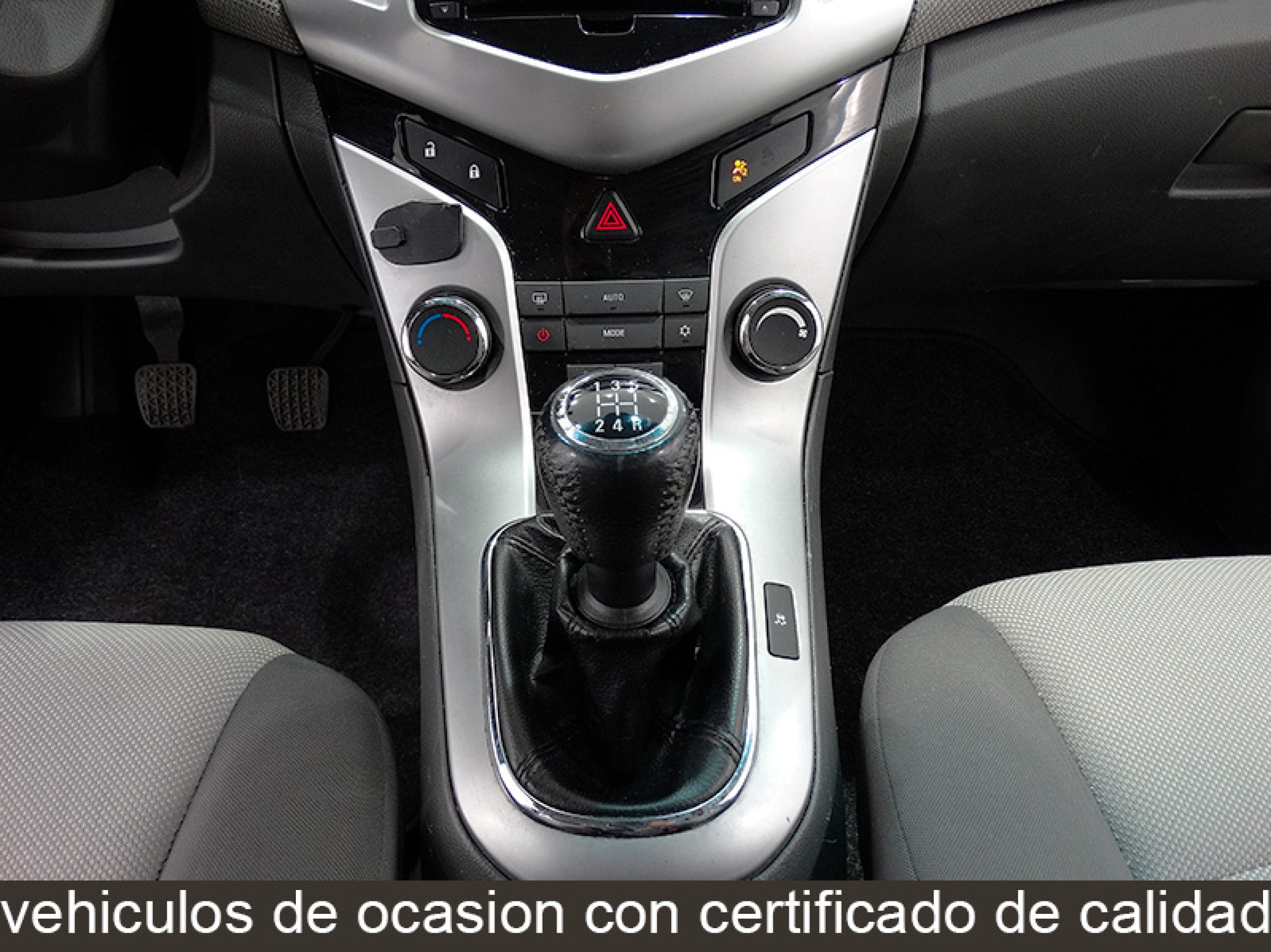 Foto Chevrolet Cruze 24