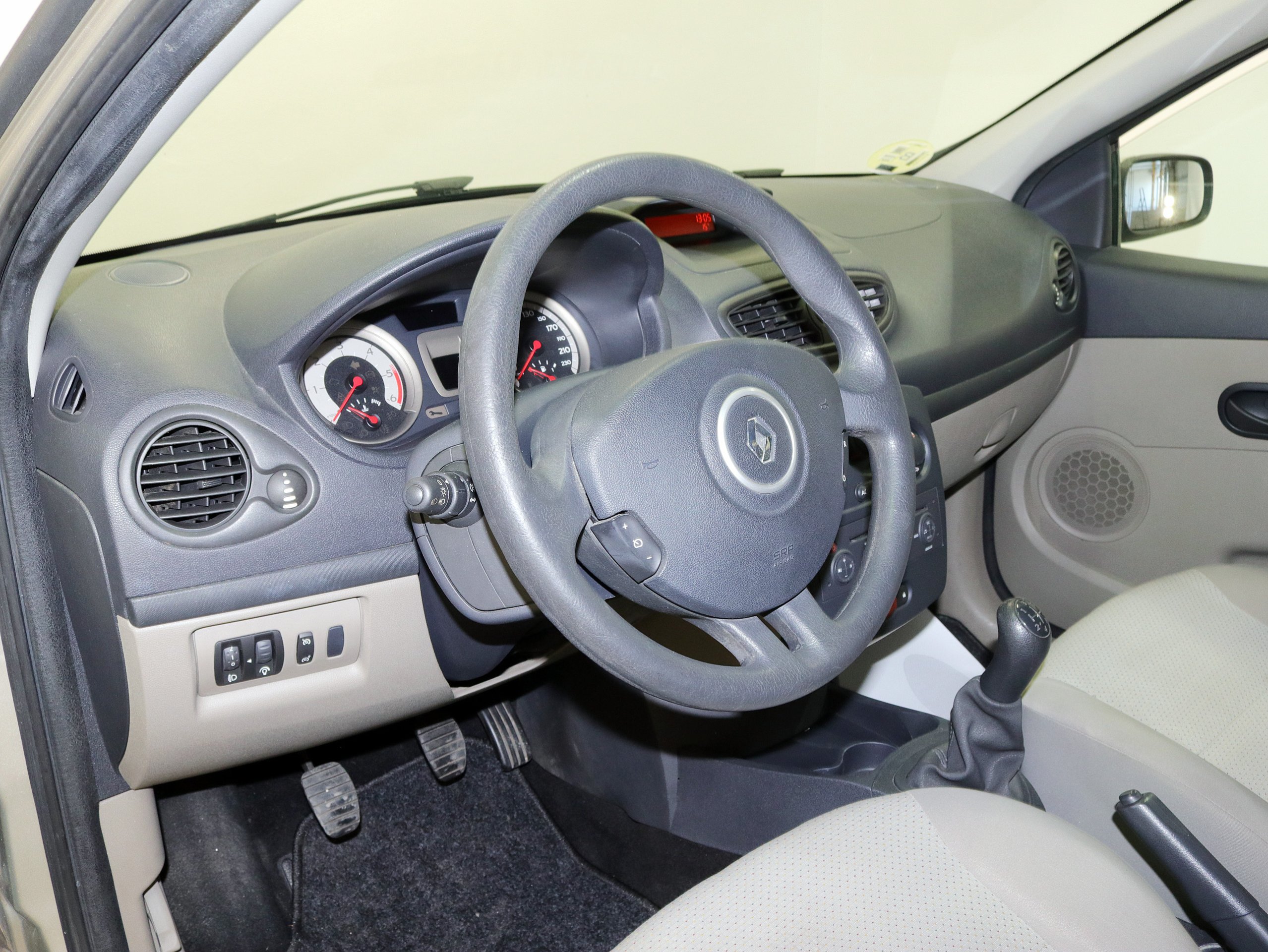 Foto Renault Clio 17