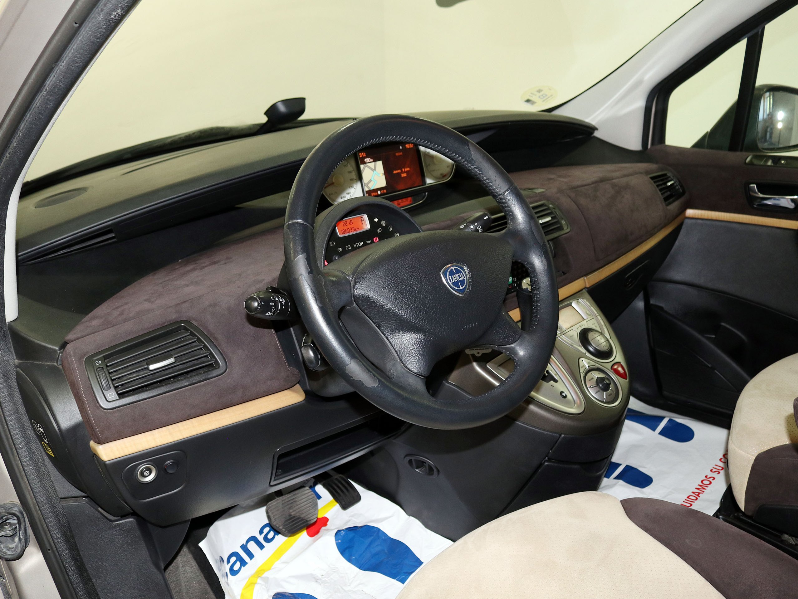 Foto Lancia Phedra 18