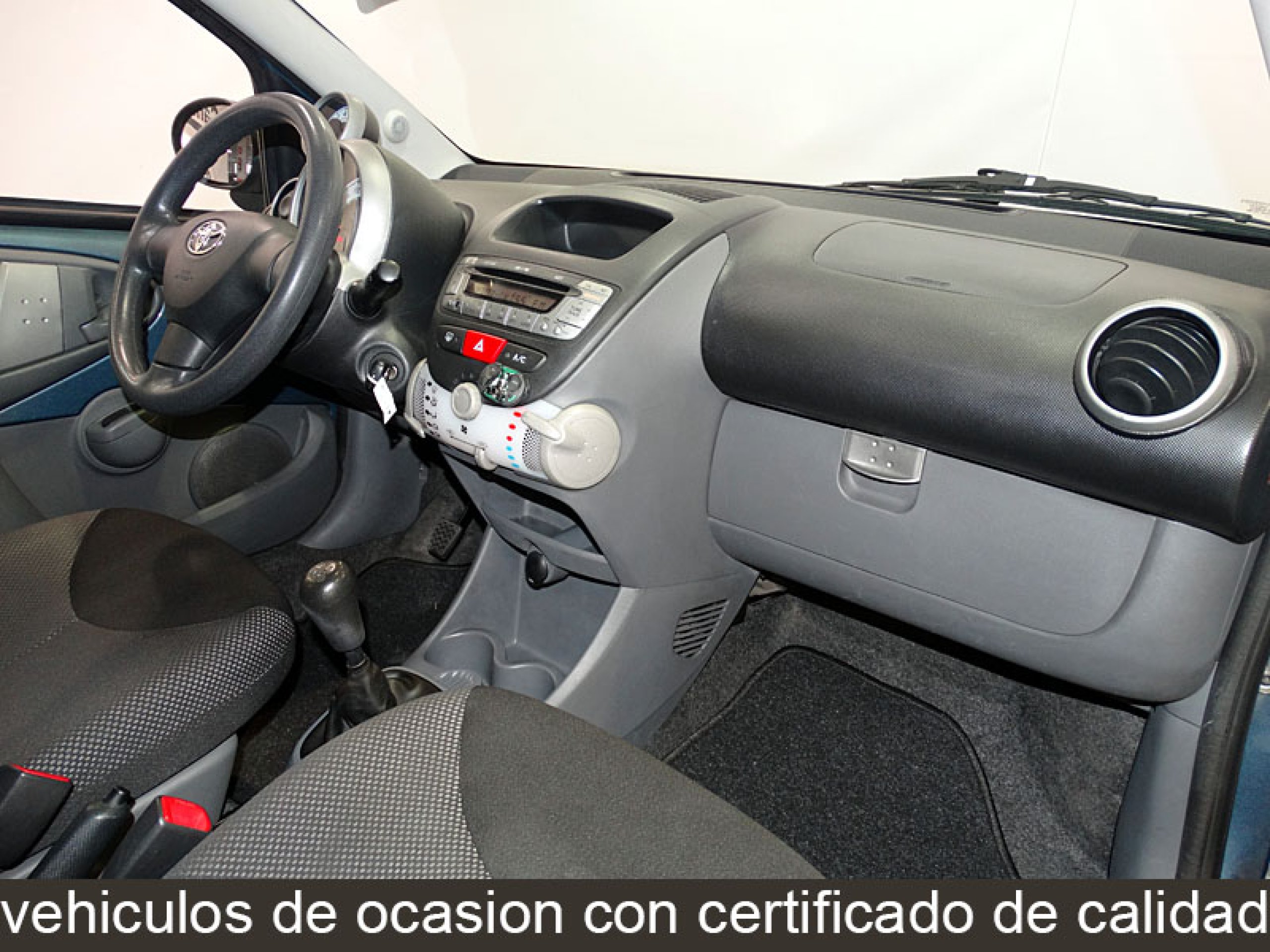 Foto Toyota Aygo 14