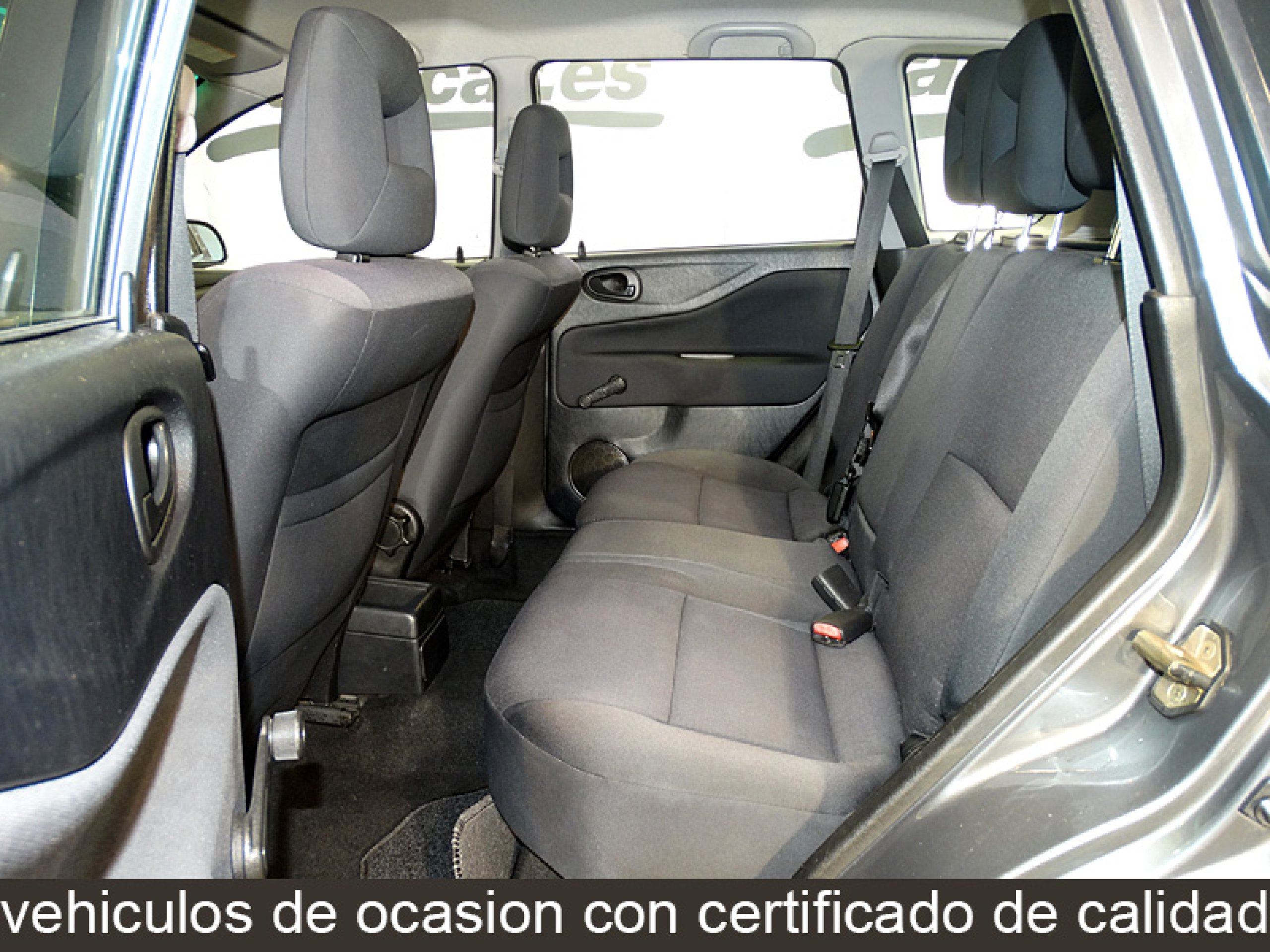 Foto Mitsubishi Space Star 12