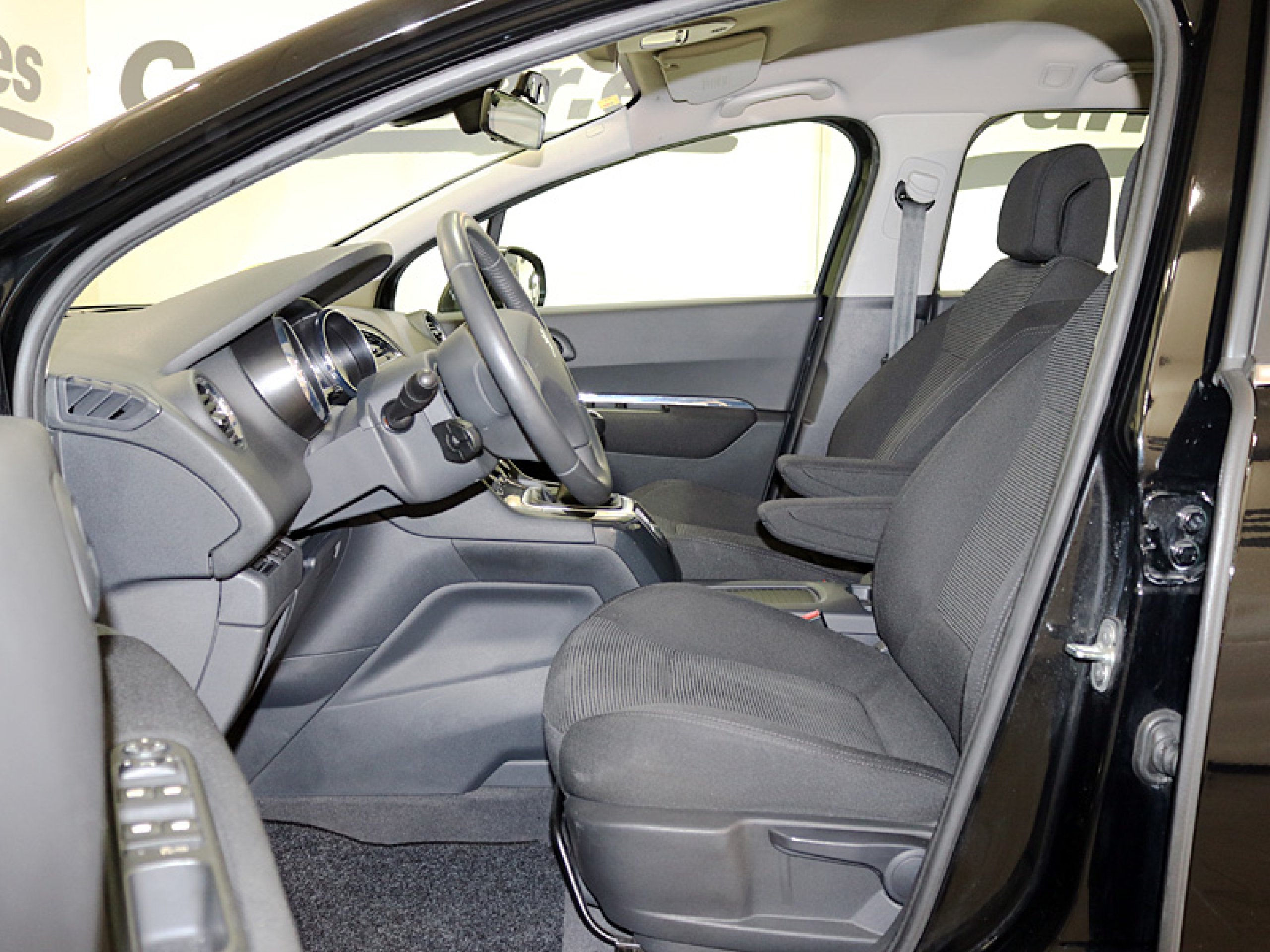 Foto Peugeot 5008 16