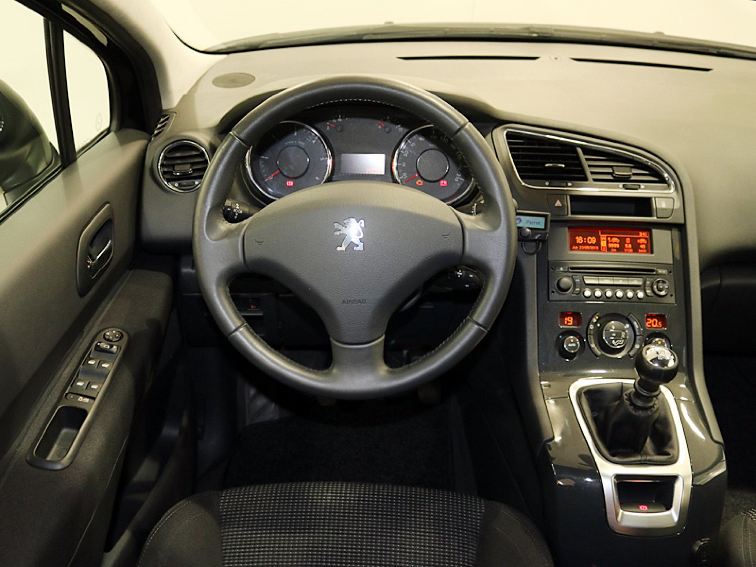 Foto Peugeot 5008 22