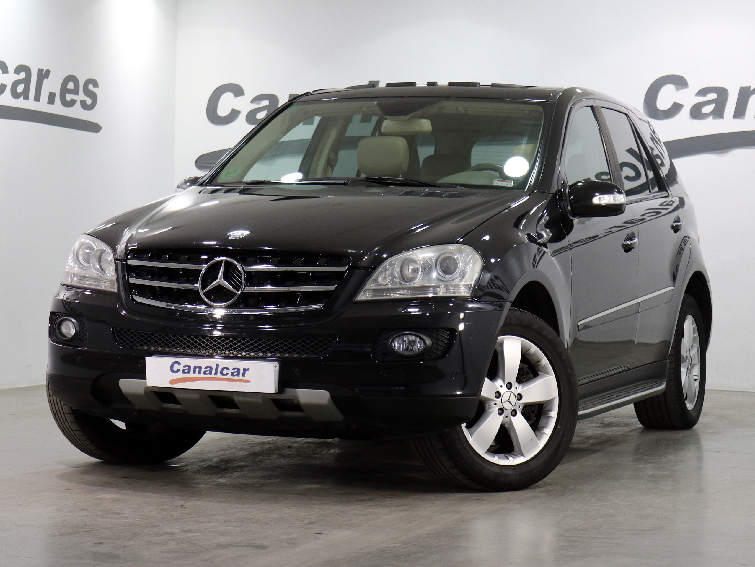 Foto Mercedes-Benz ML 500 1