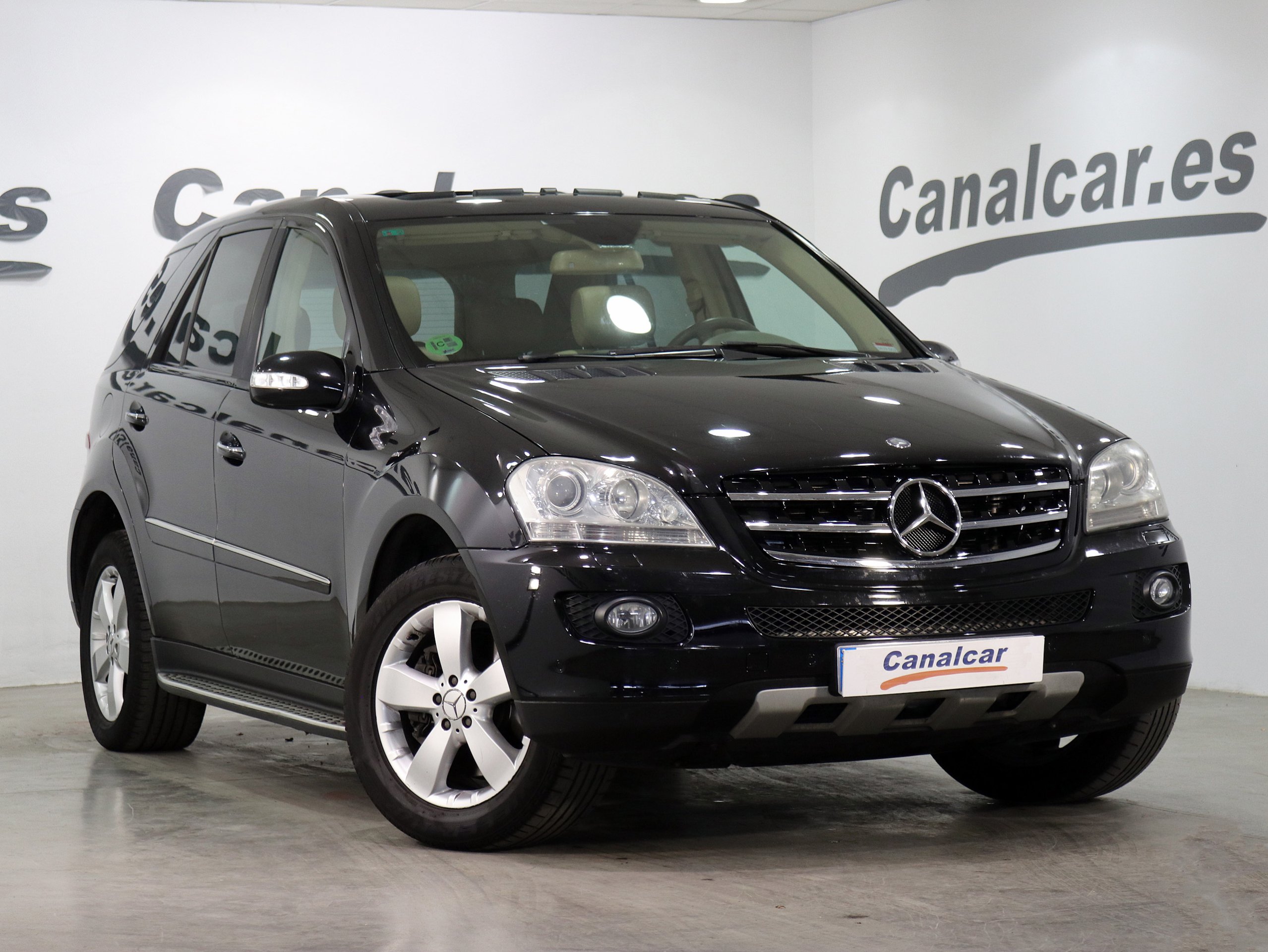 Foto Mercedes-Benz ML 500 4