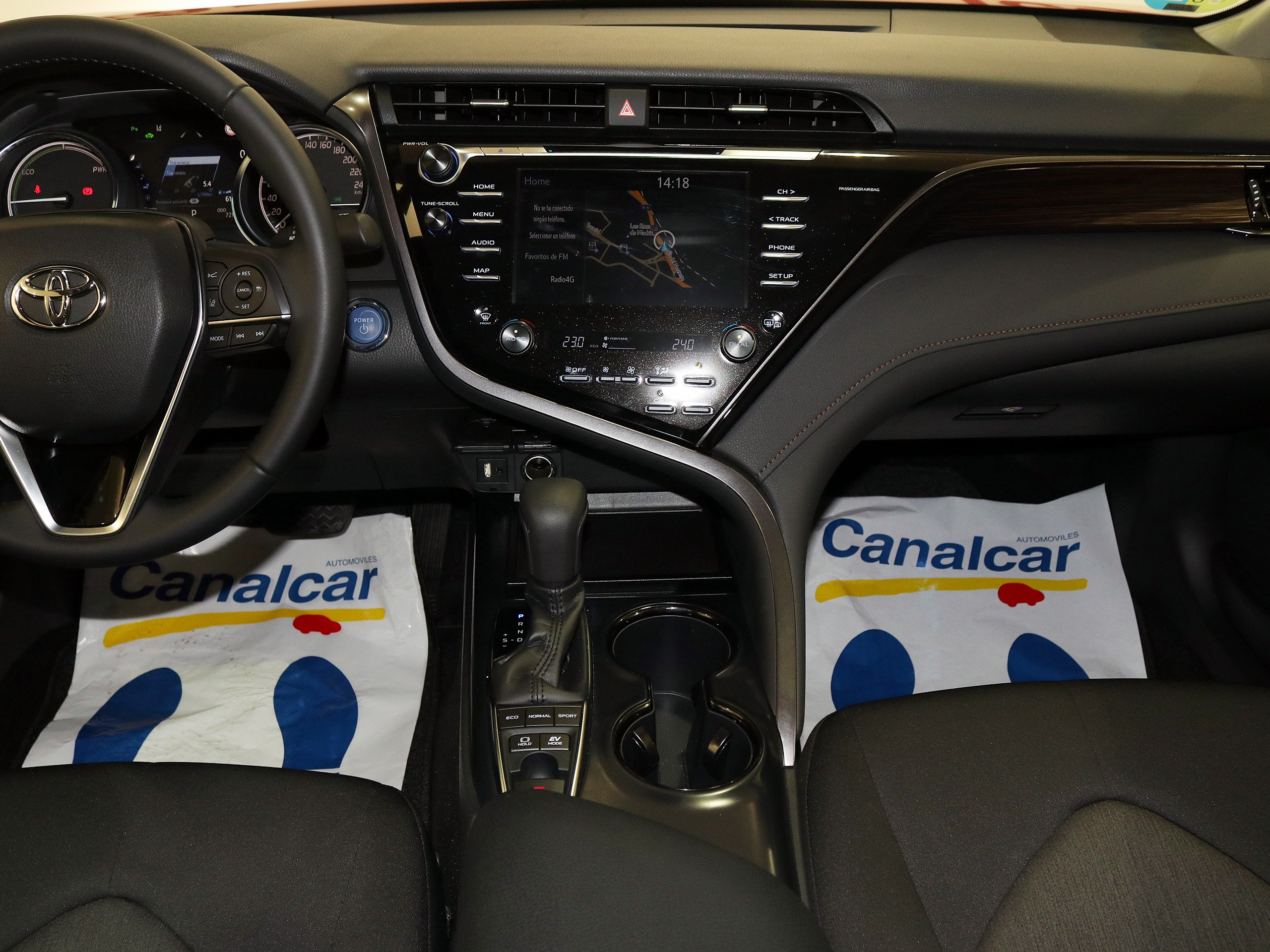 Foto Toyota Camry 28