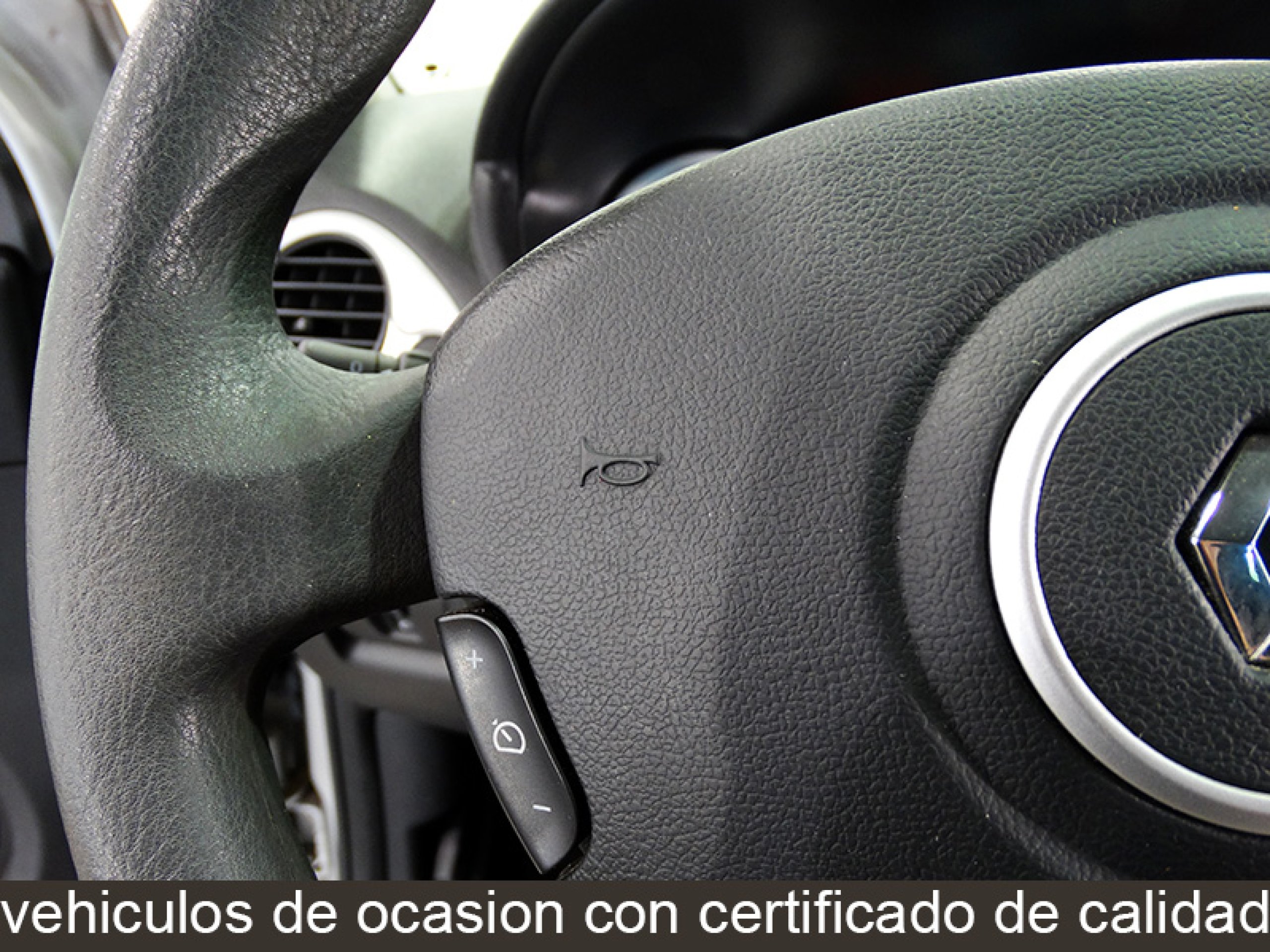 Foto Renault Clio 27