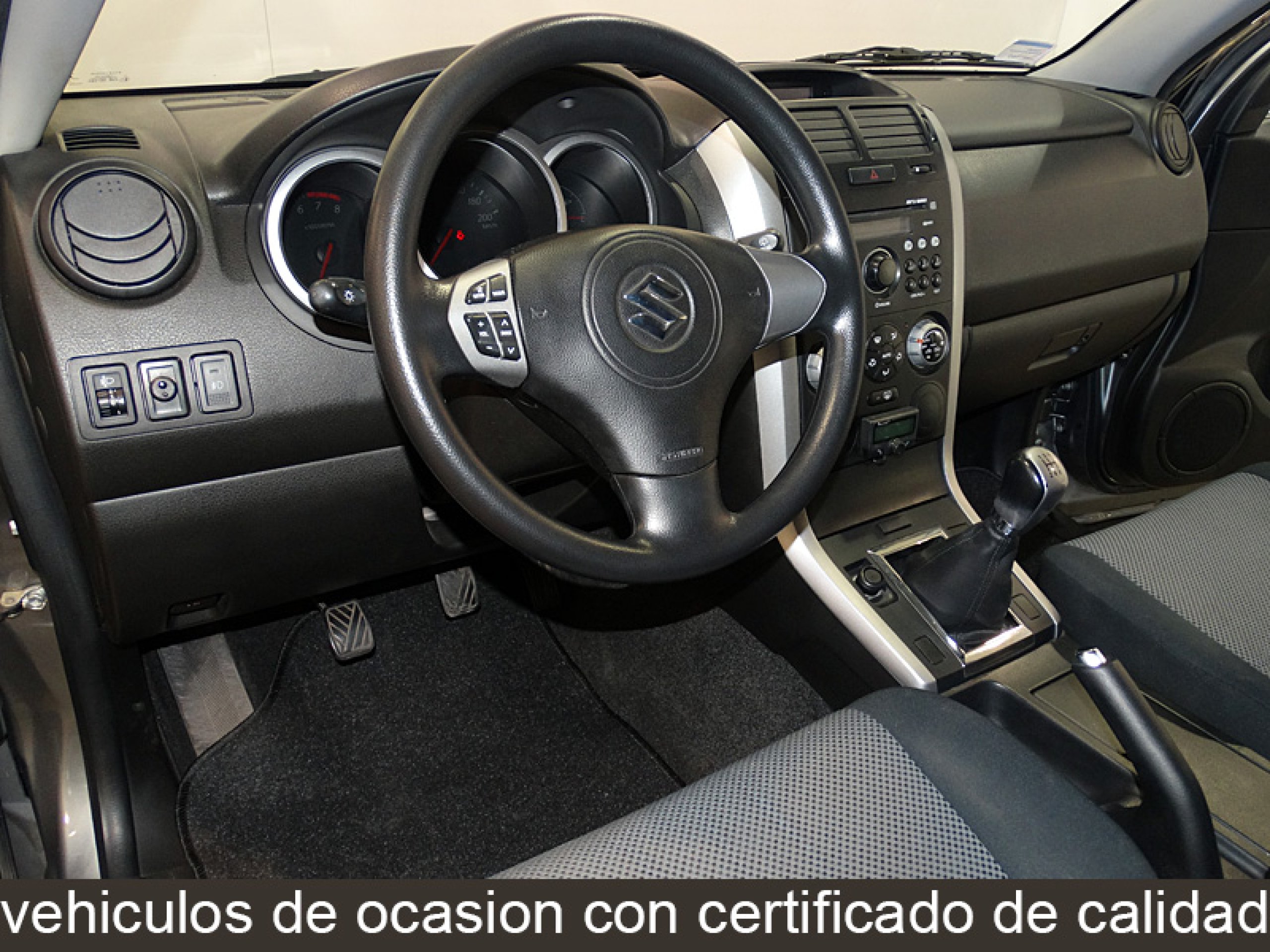 Foto Suzuki Grand Vitara 15 Foto Suzuki Grand Vitara 15