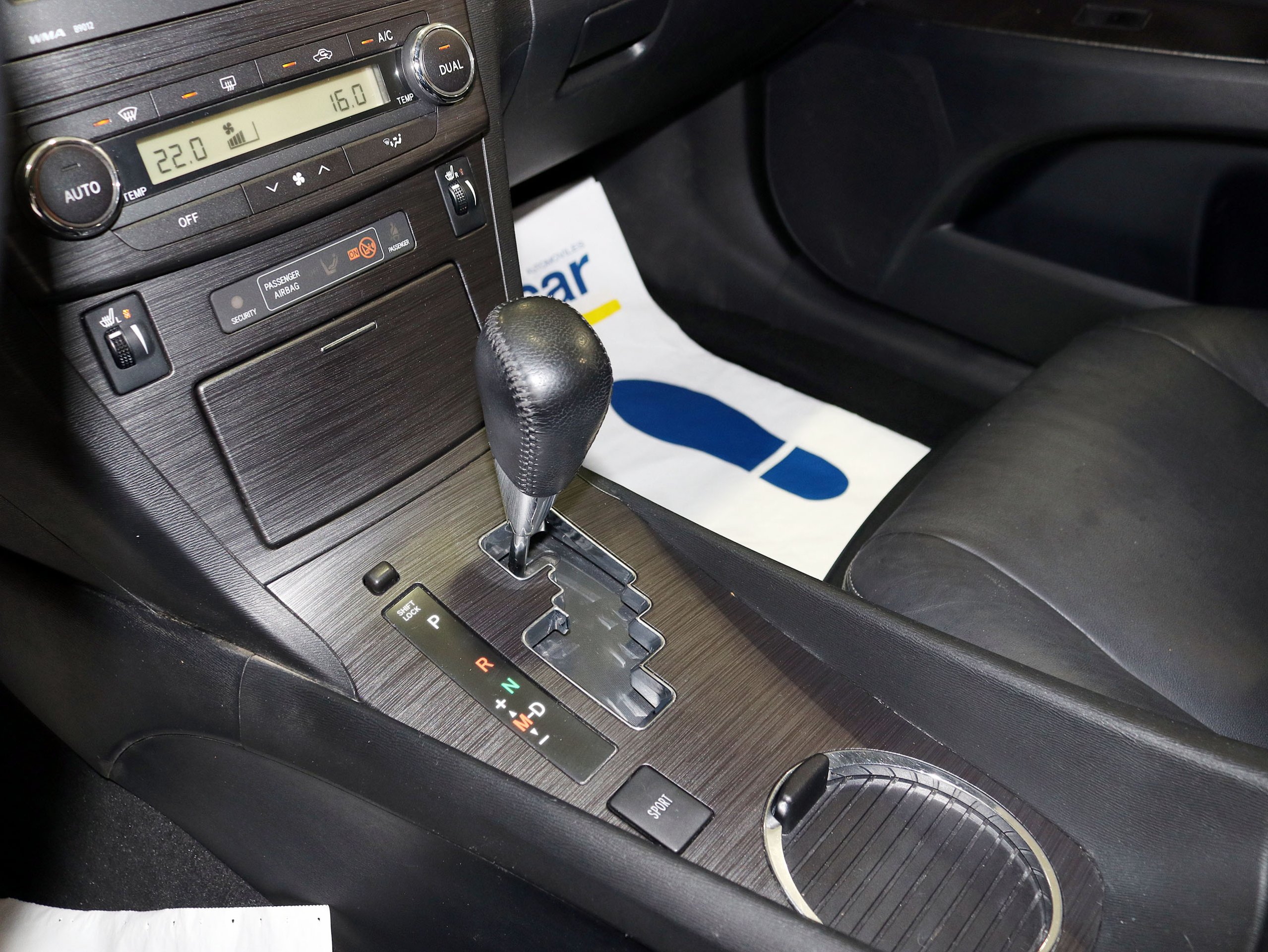 Foto Toyota Avensis 30