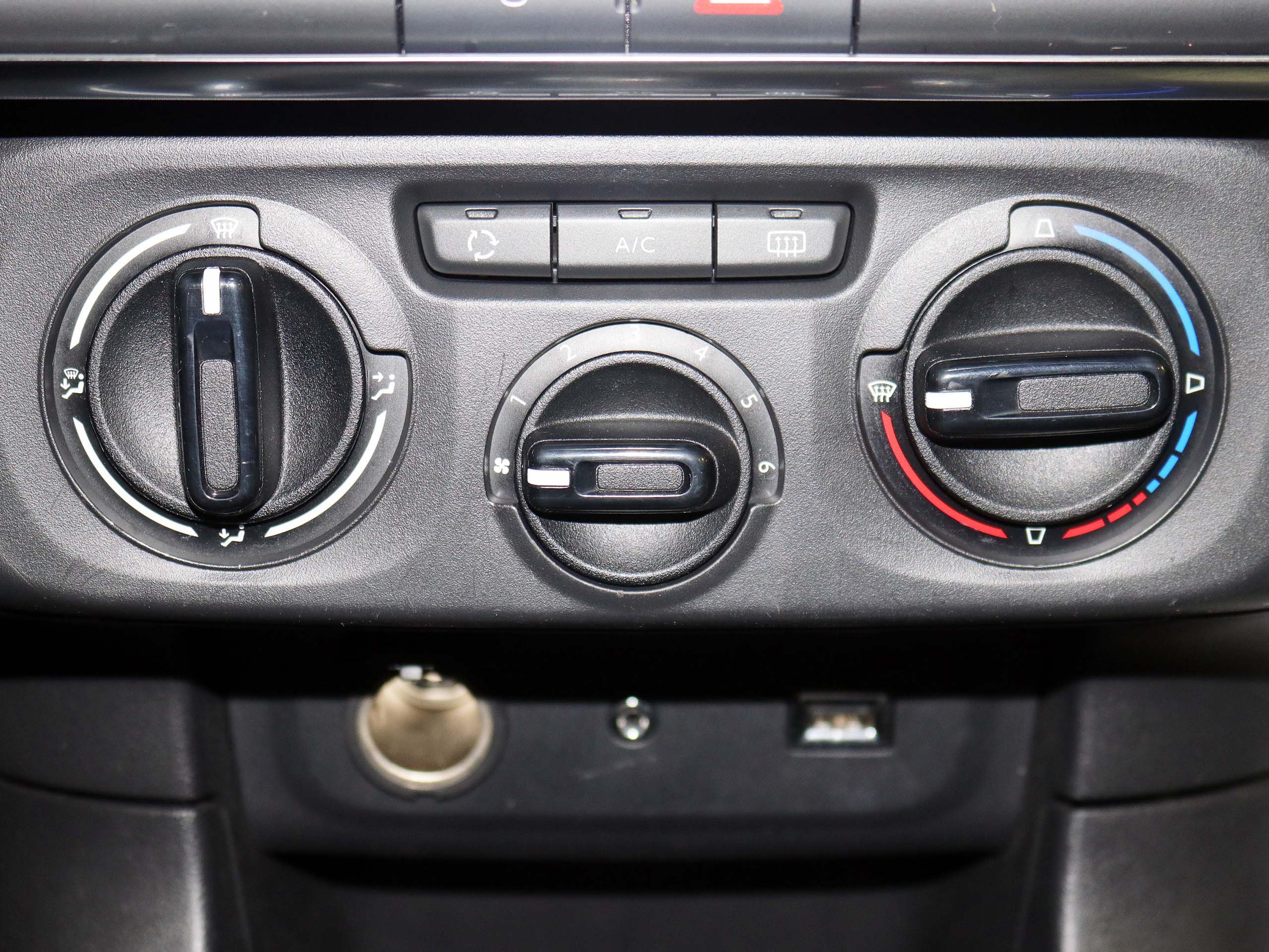 Foto Citroen C3 23