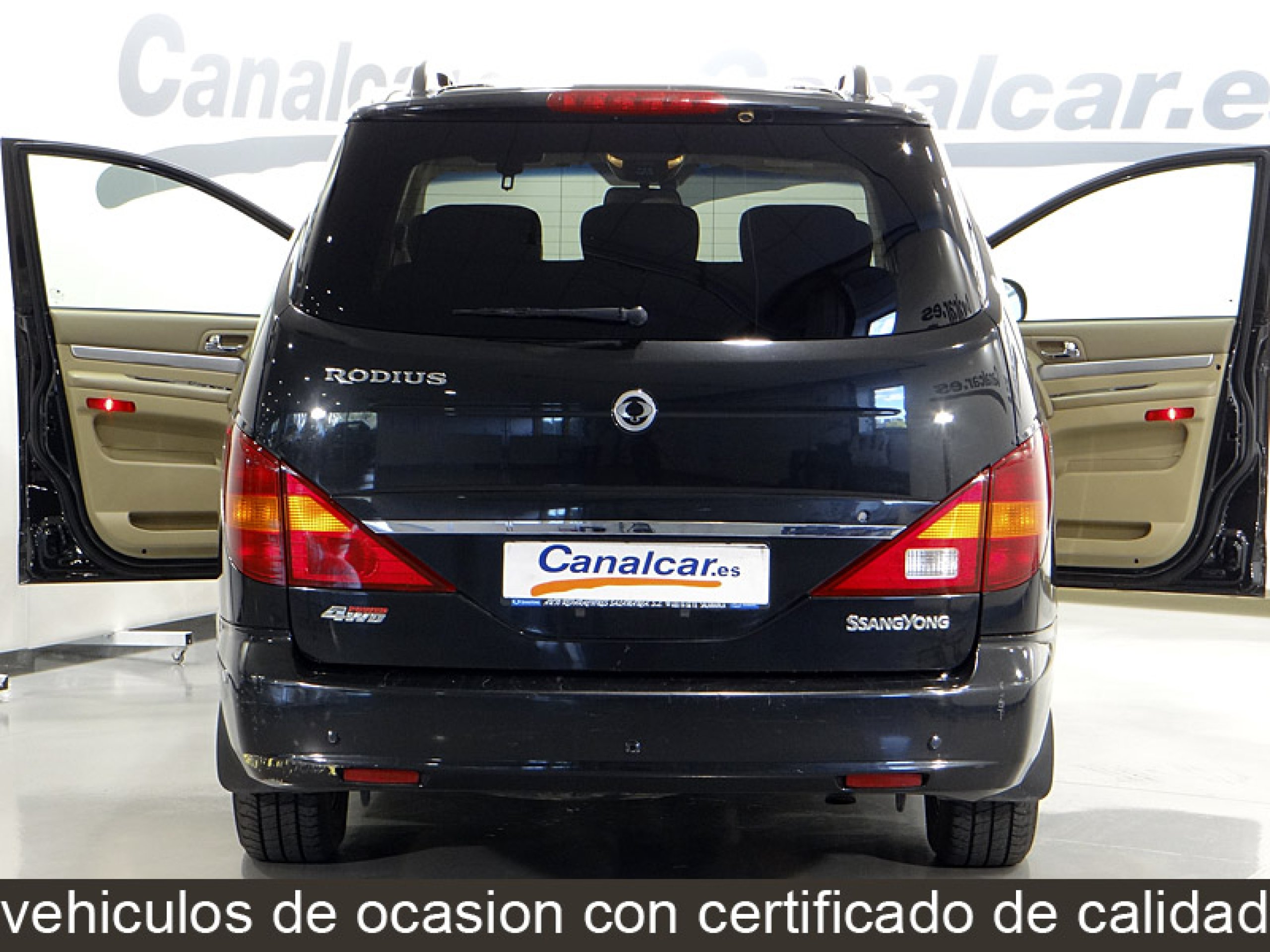 Foto Ssangyong Rodius 8