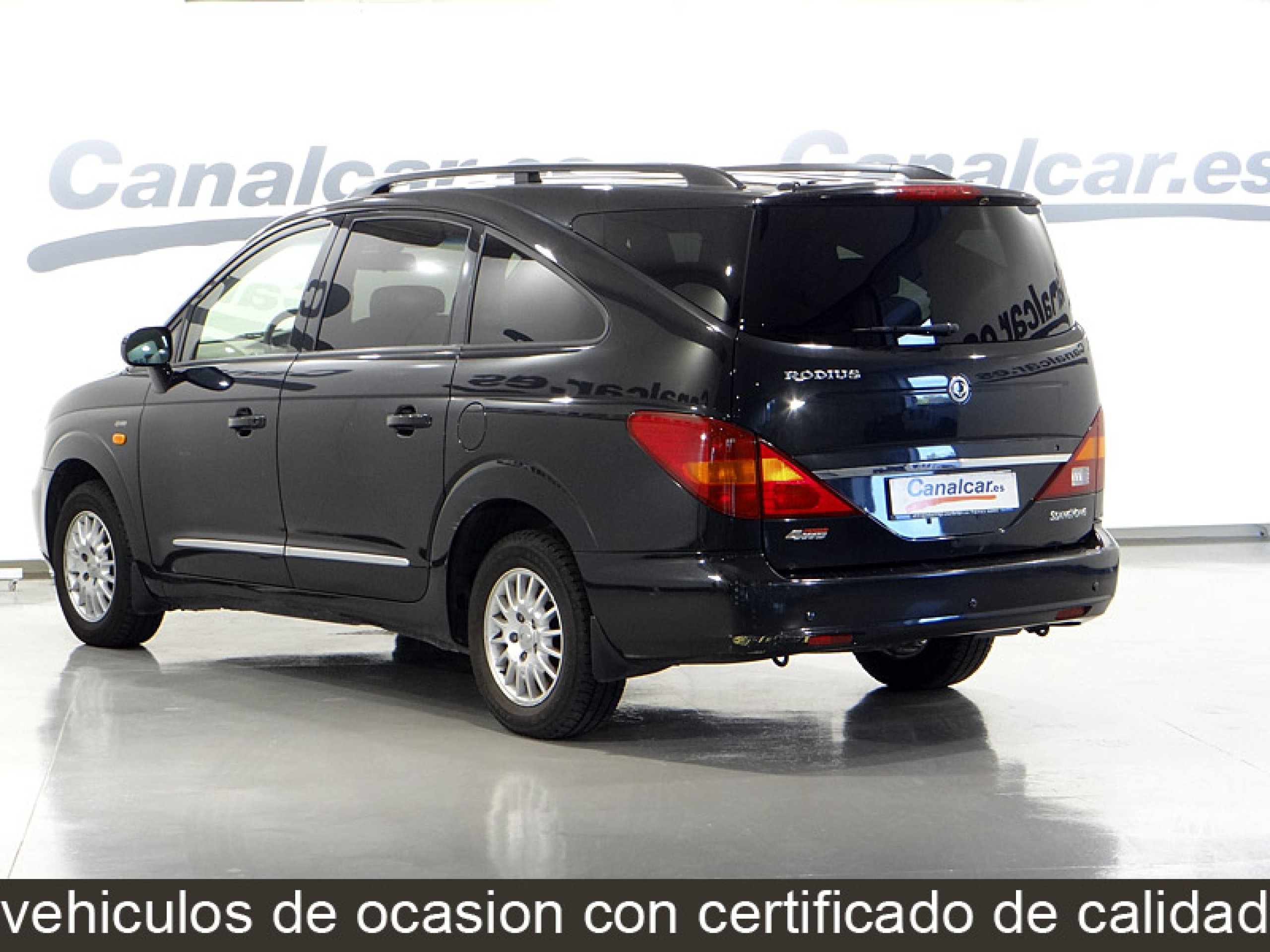 Foto Ssangyong Rodius 12