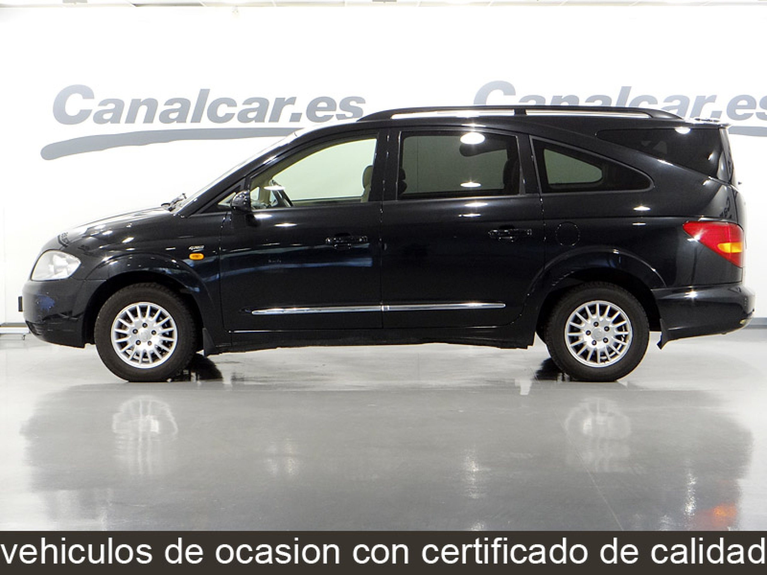 Foto Ssangyong Rodius 13