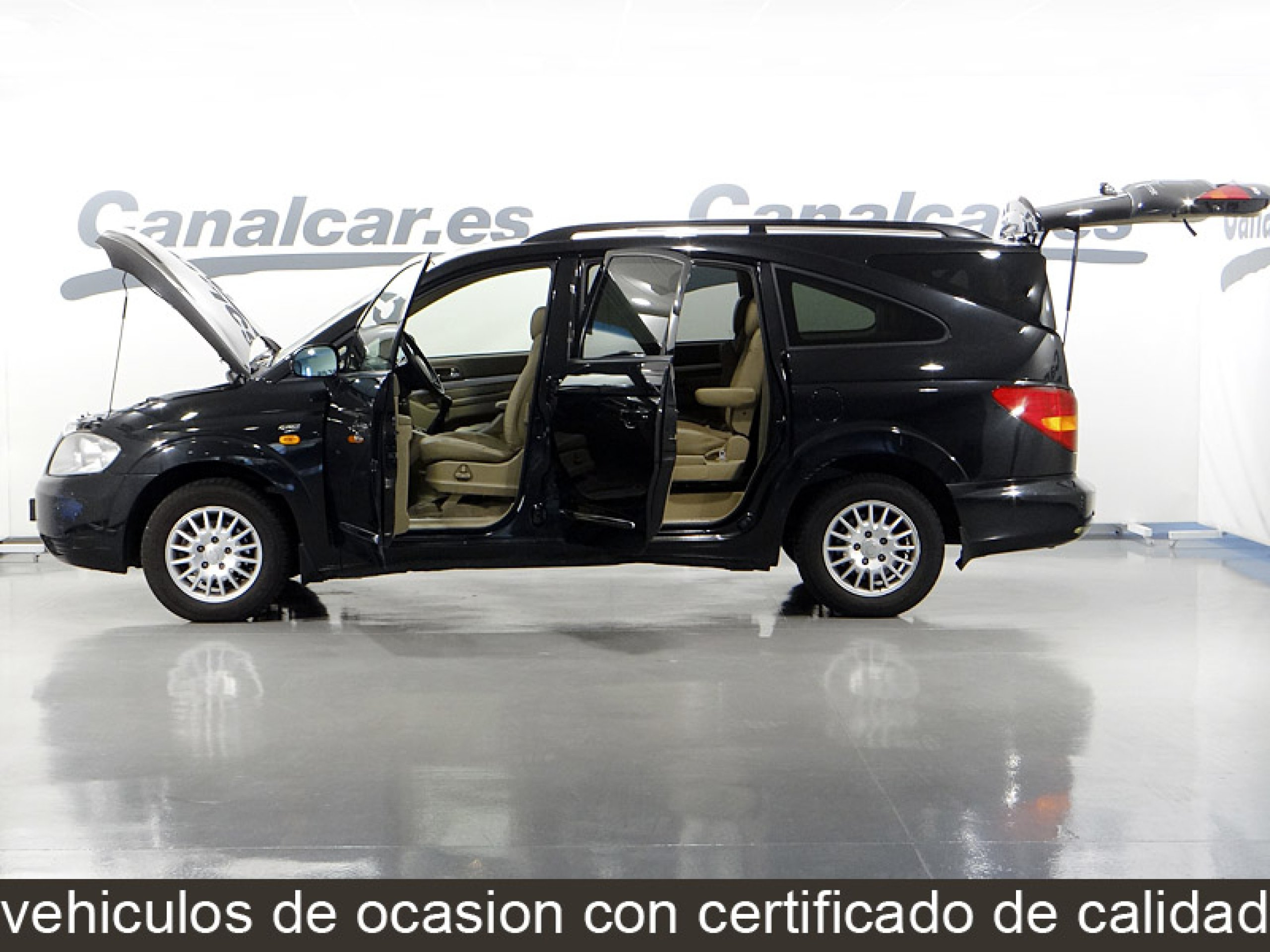 Foto Ssangyong Rodius 14