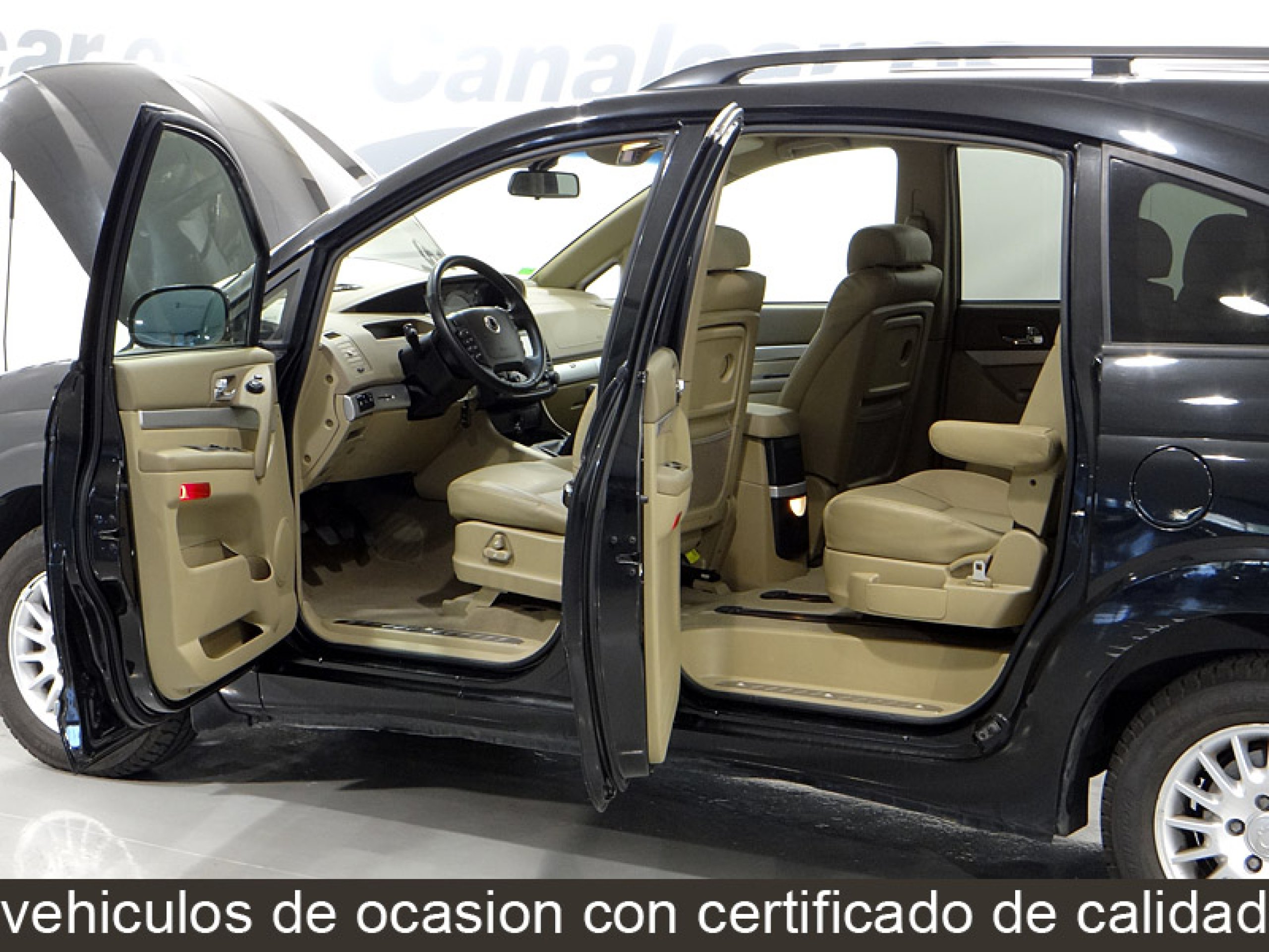 Foto Ssangyong Rodius 15