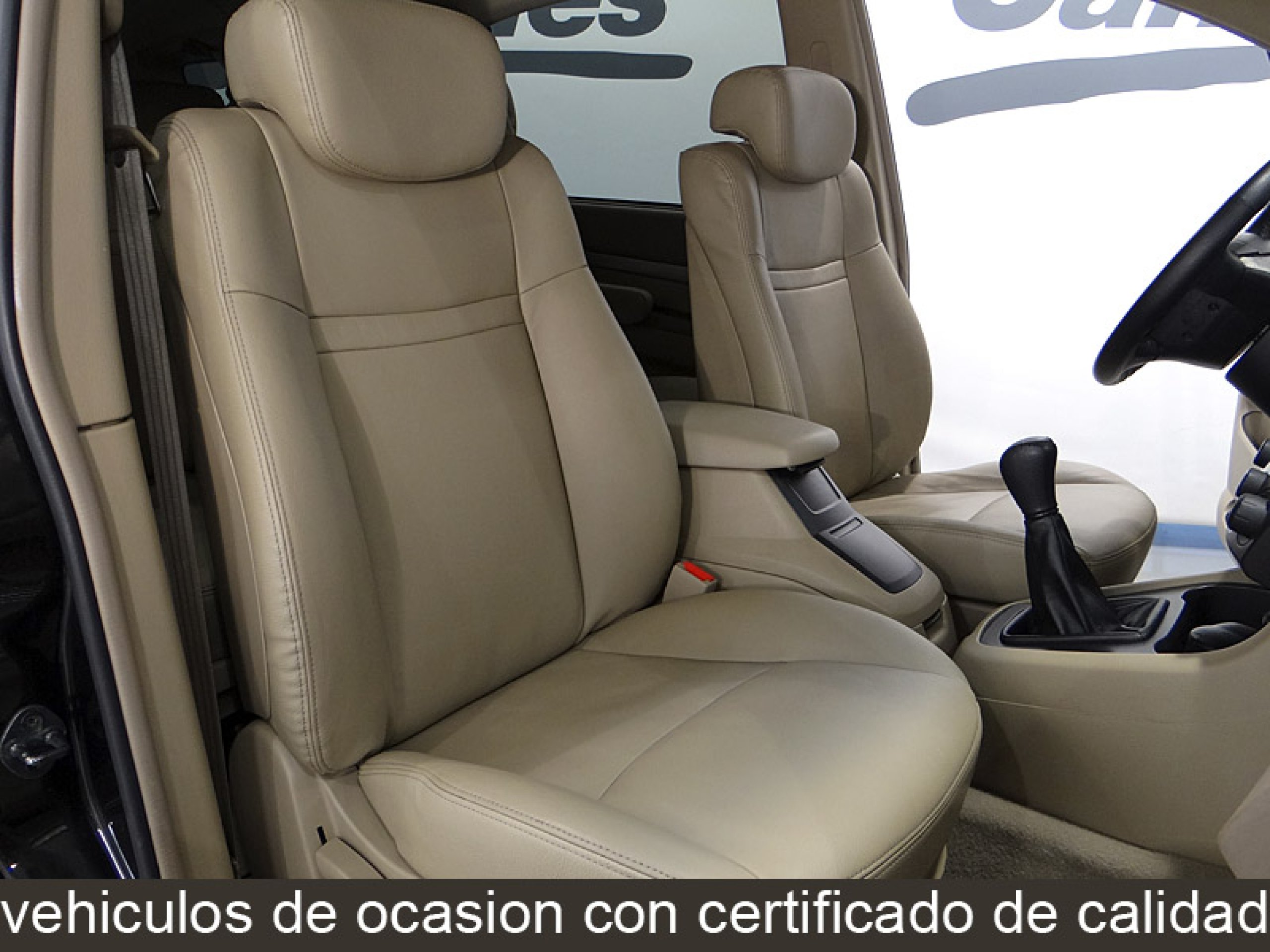 Foto Ssangyong Rodius 23