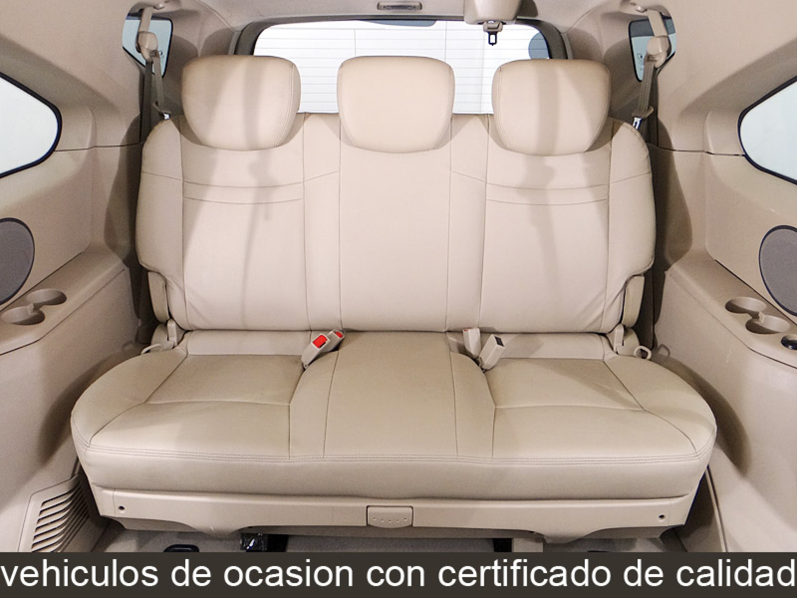 Foto Ssangyong Rodius 26