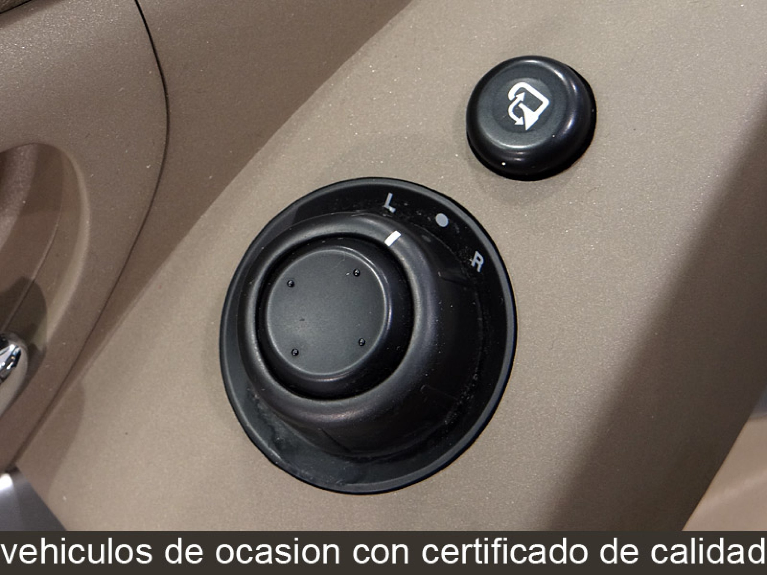 Foto Ssangyong Rodius 29