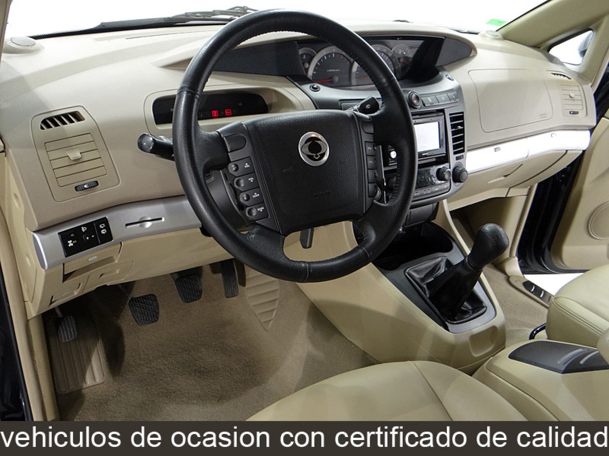 Foto Ssangyong Rodius 30