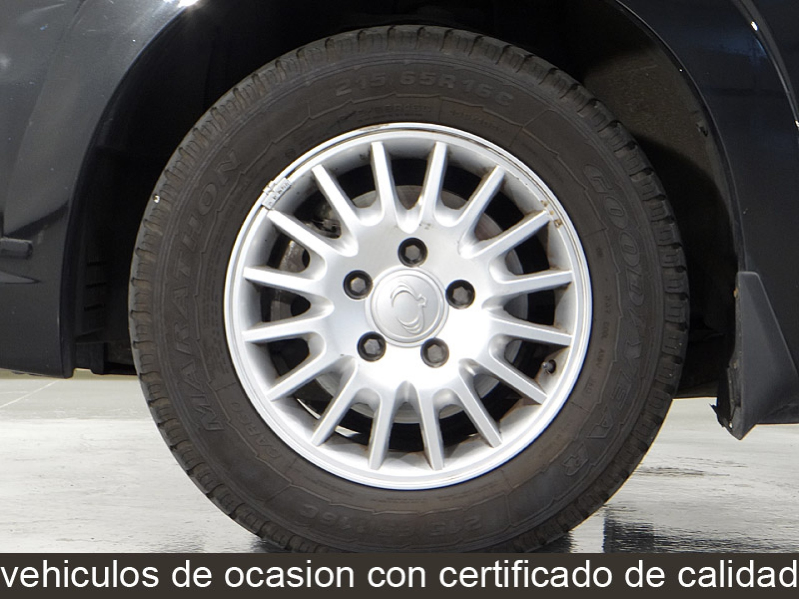 Foto Ssangyong Rodius 47