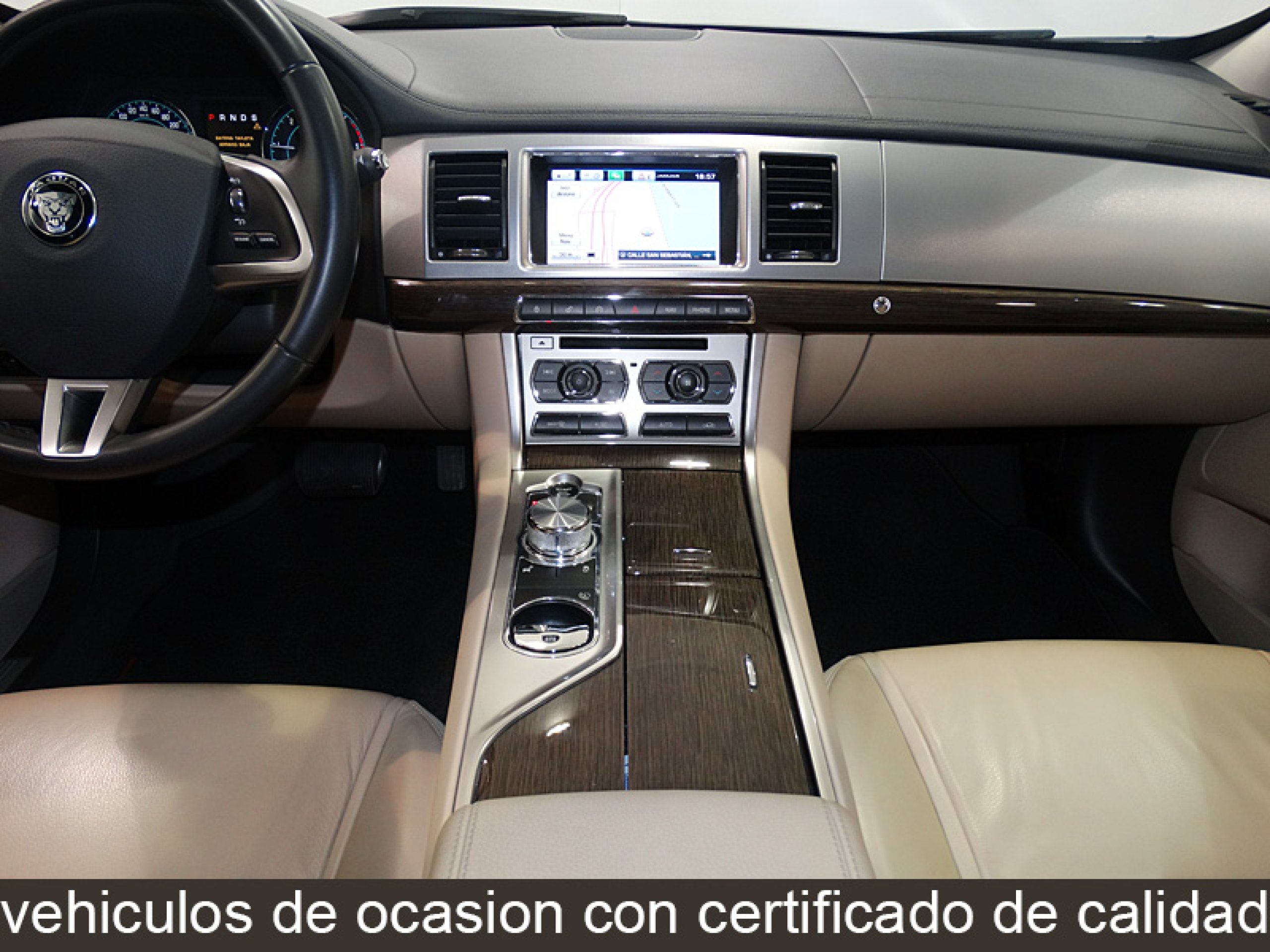 Foto Jaguar XF 23