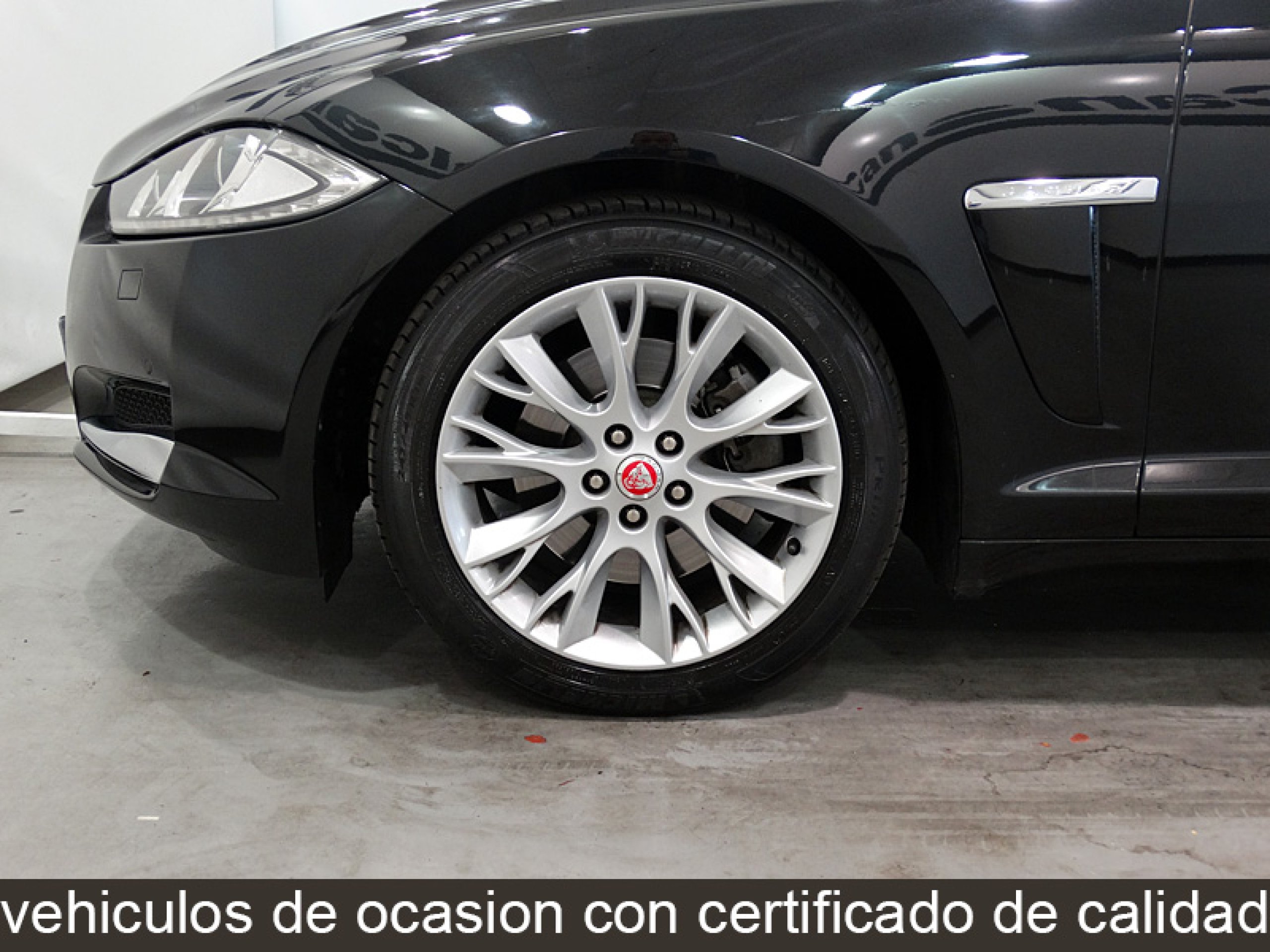 Foto Jaguar XF 40