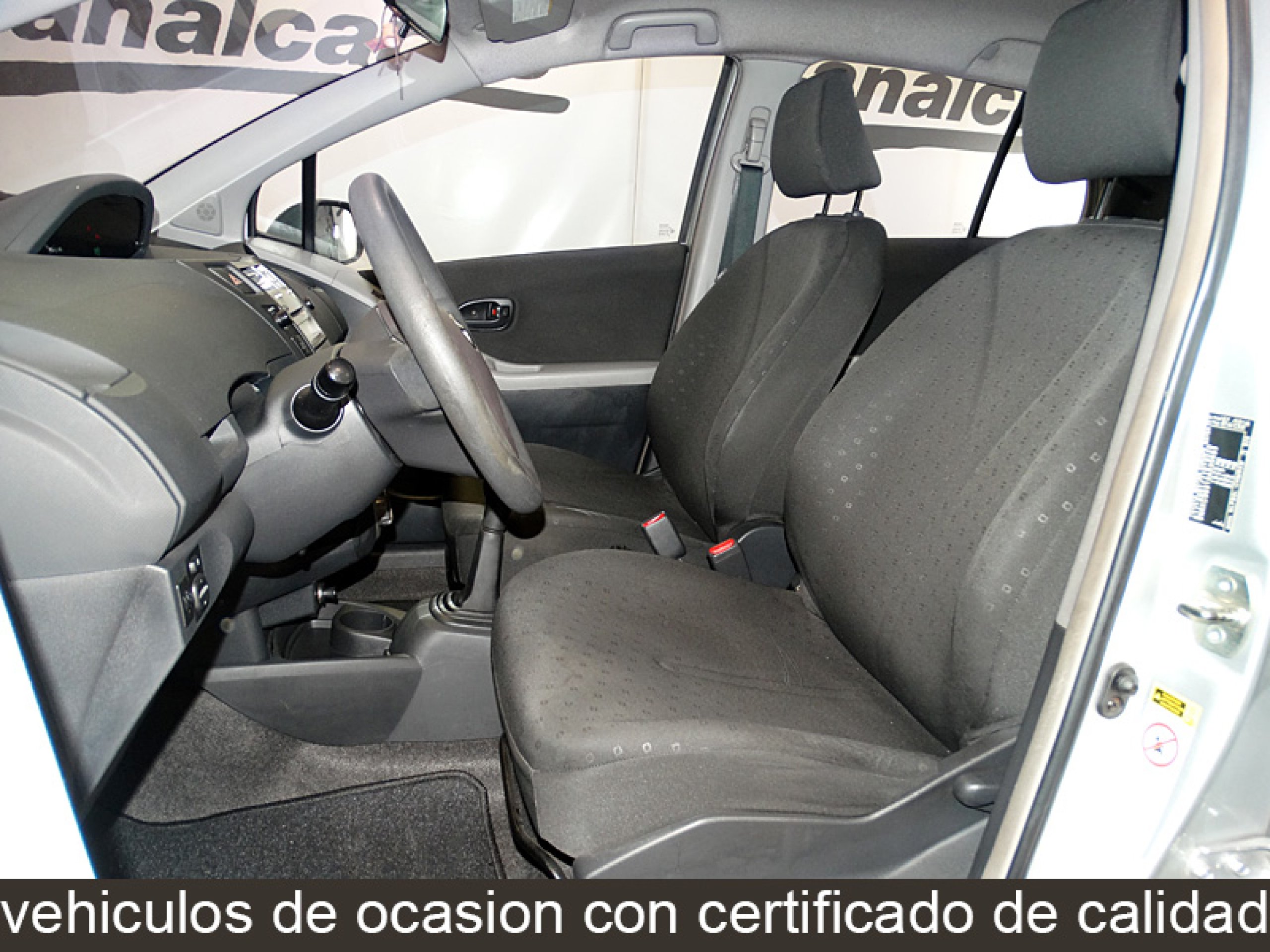Foto Toyota Yaris 9