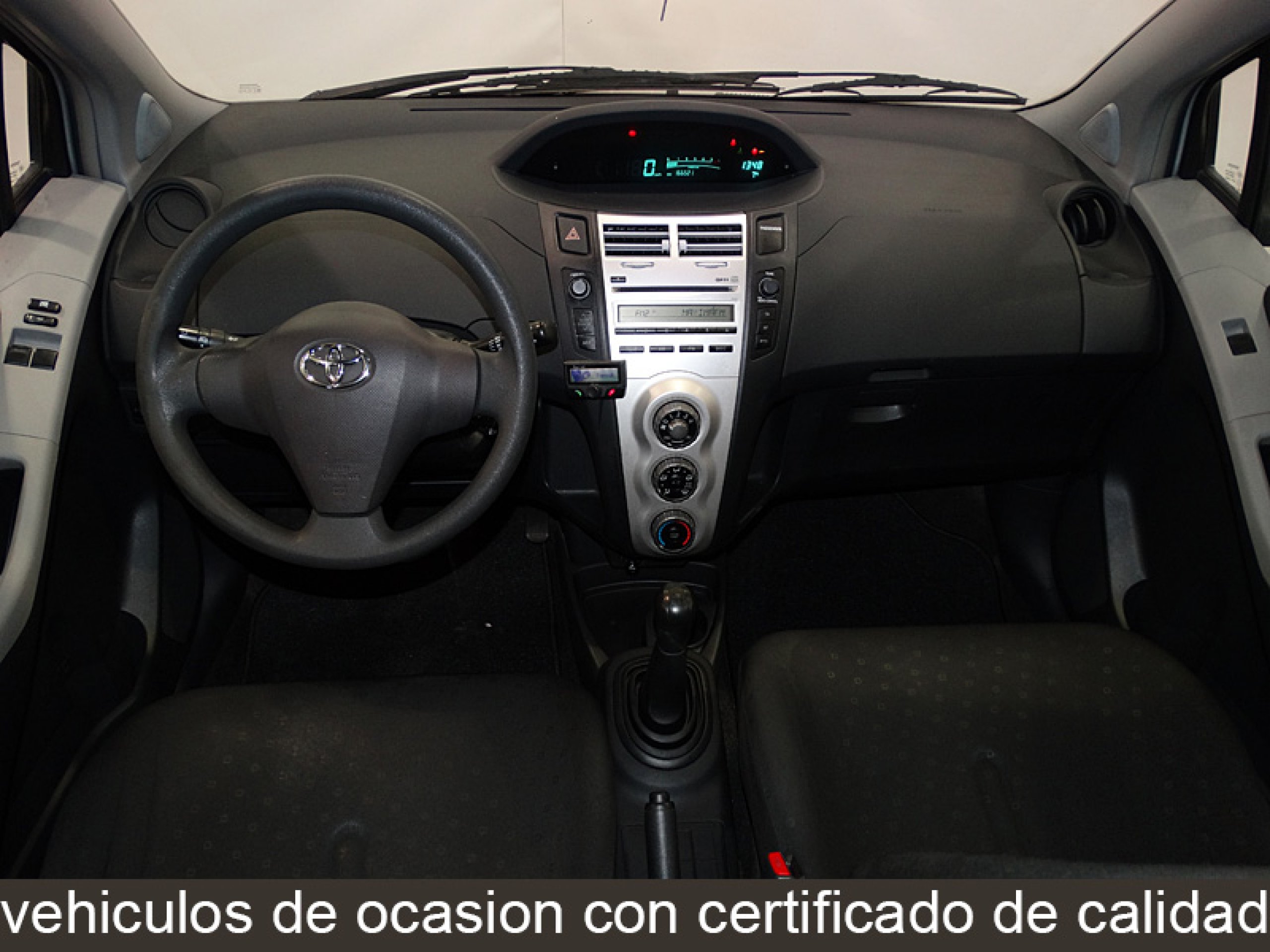 Foto Toyota Yaris 12