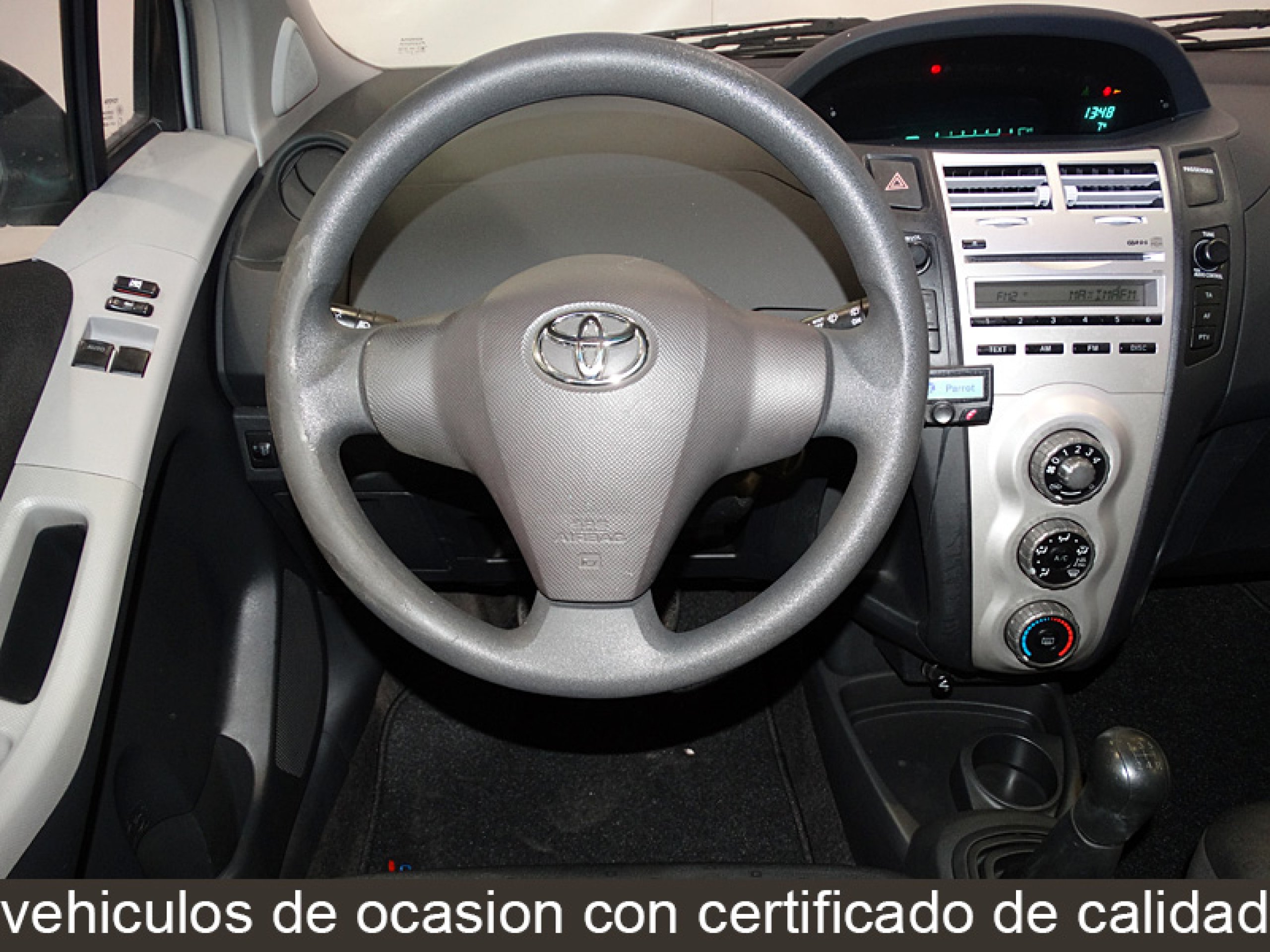 Foto Toyota Yaris 13