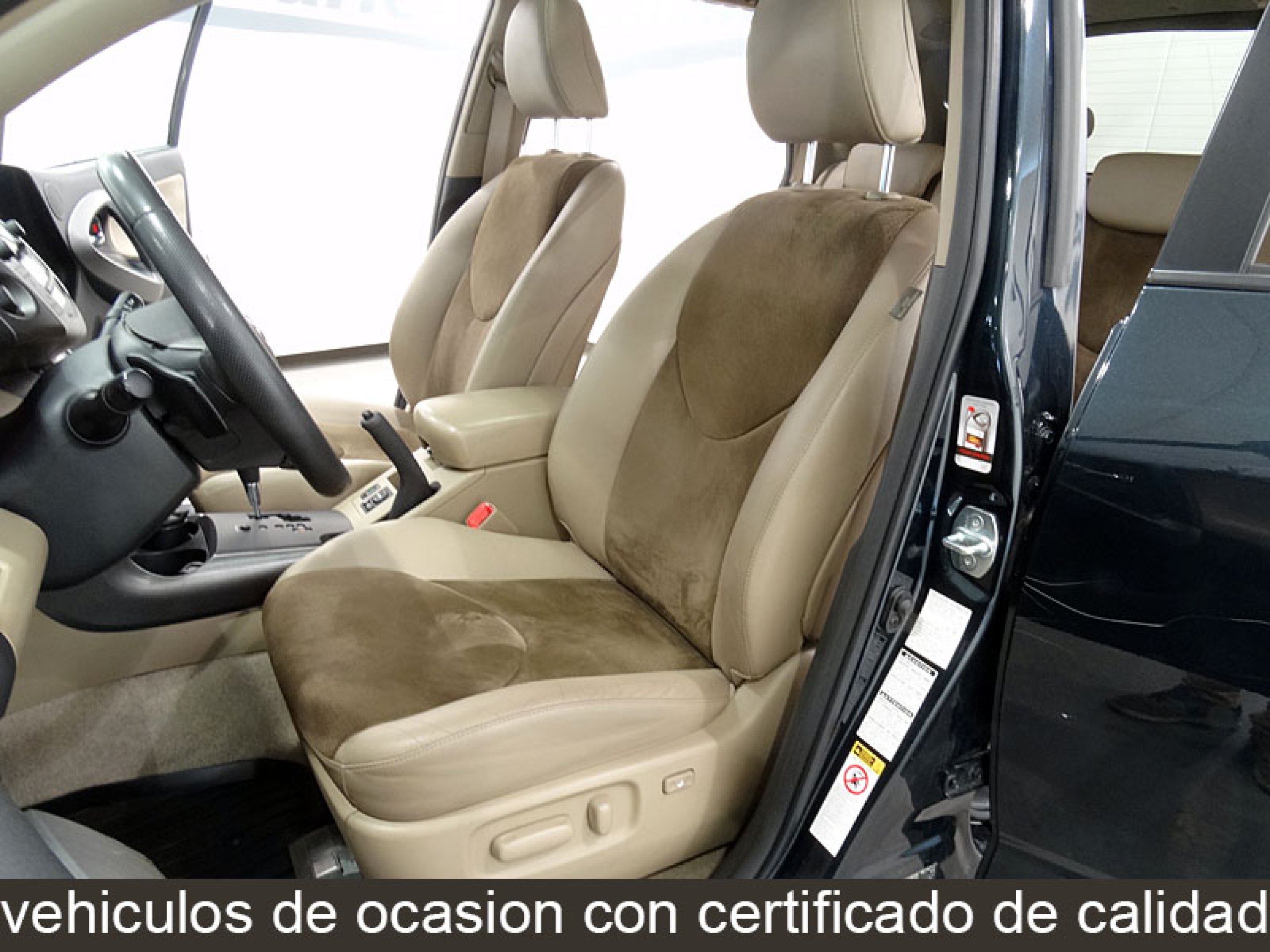 Foto Toyota RAV-4 21