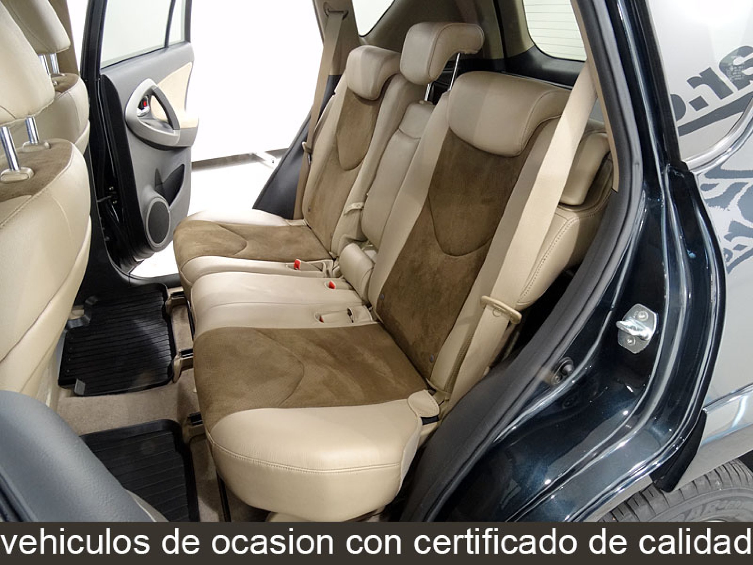 Foto Toyota RAV-4 22