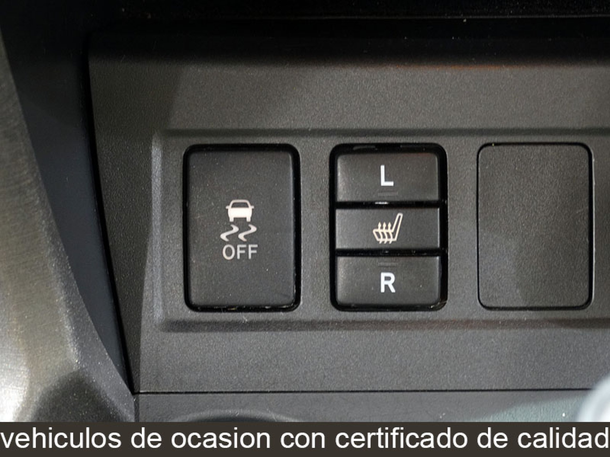 Foto Toyota RAV-4 32