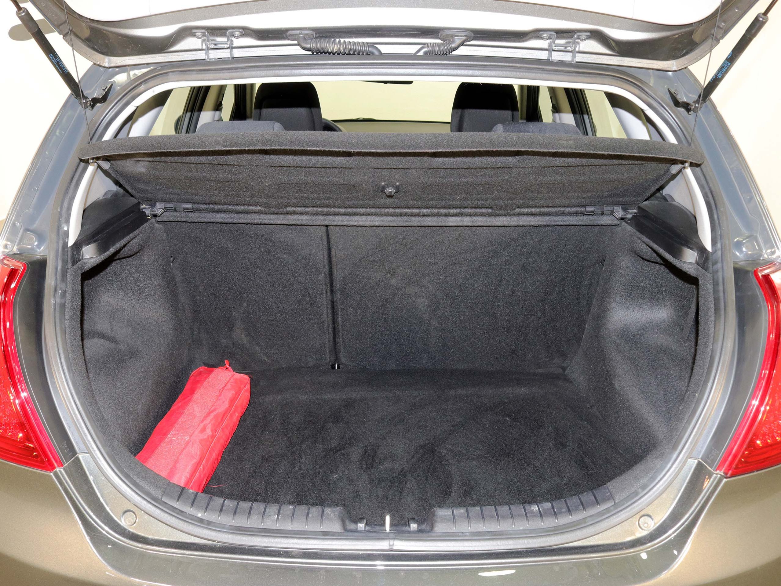 Foto Kia Ceed 10