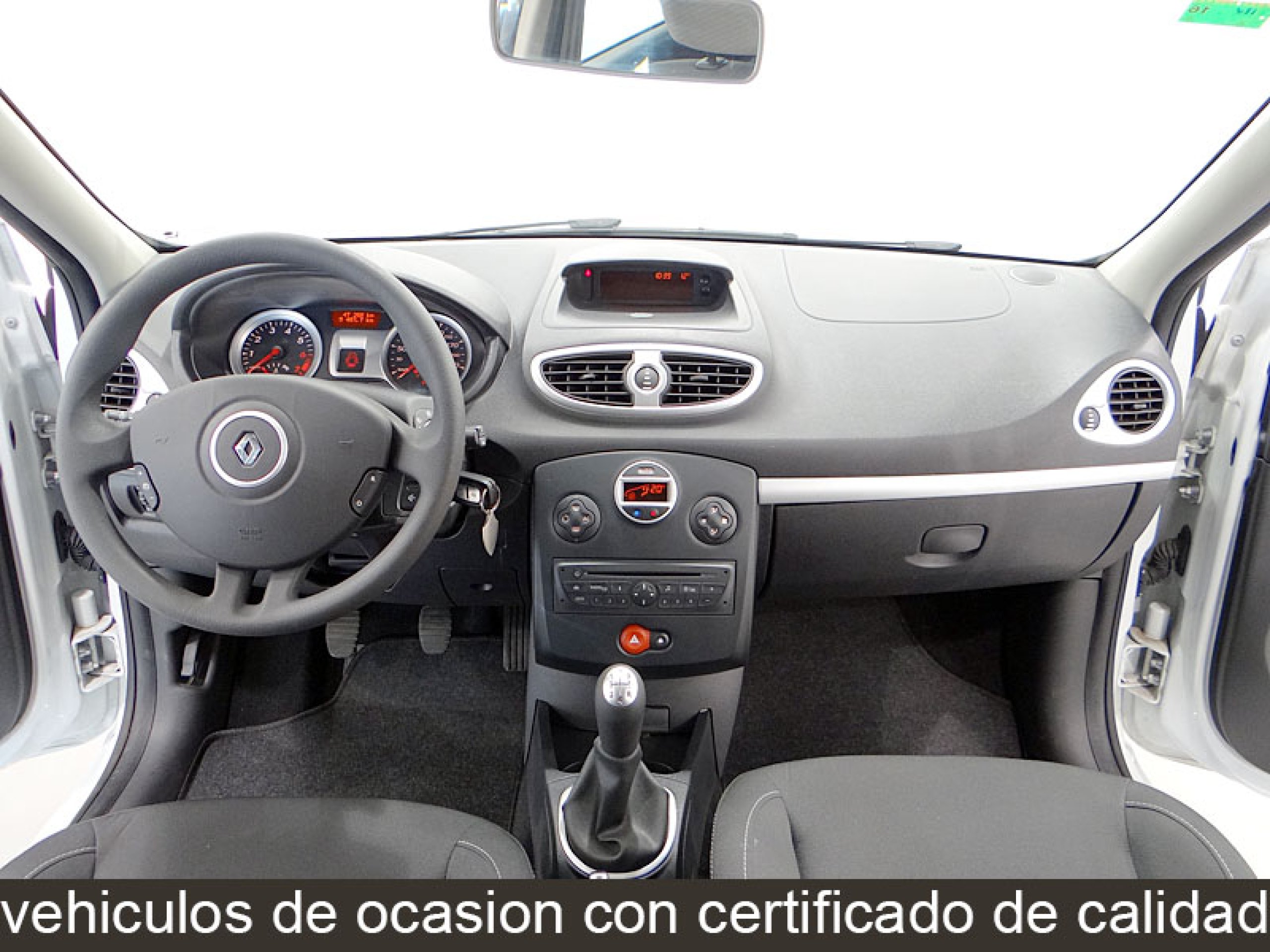 Foto Renault Clio 28