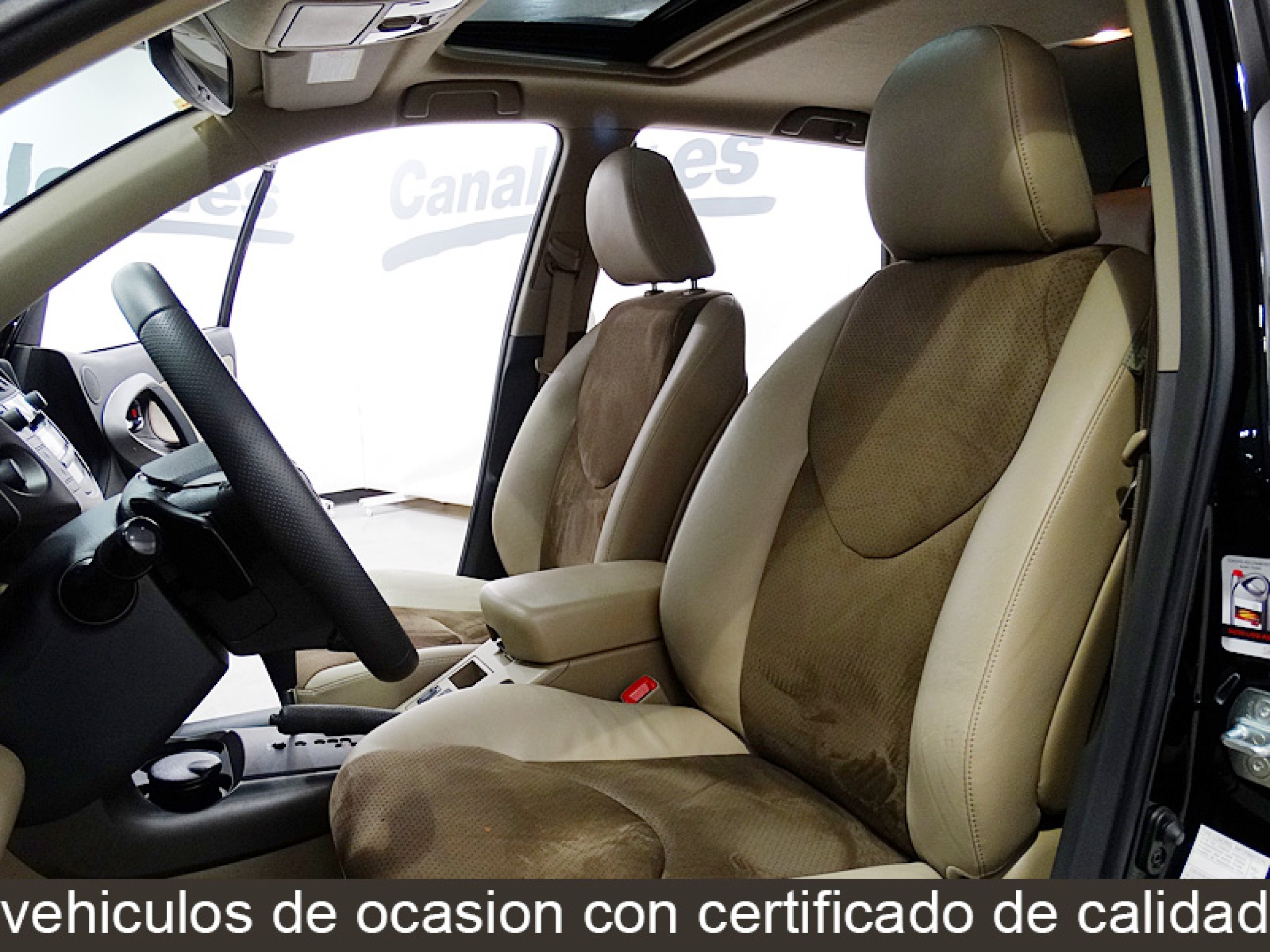 Foto Toyota RAV-4 19